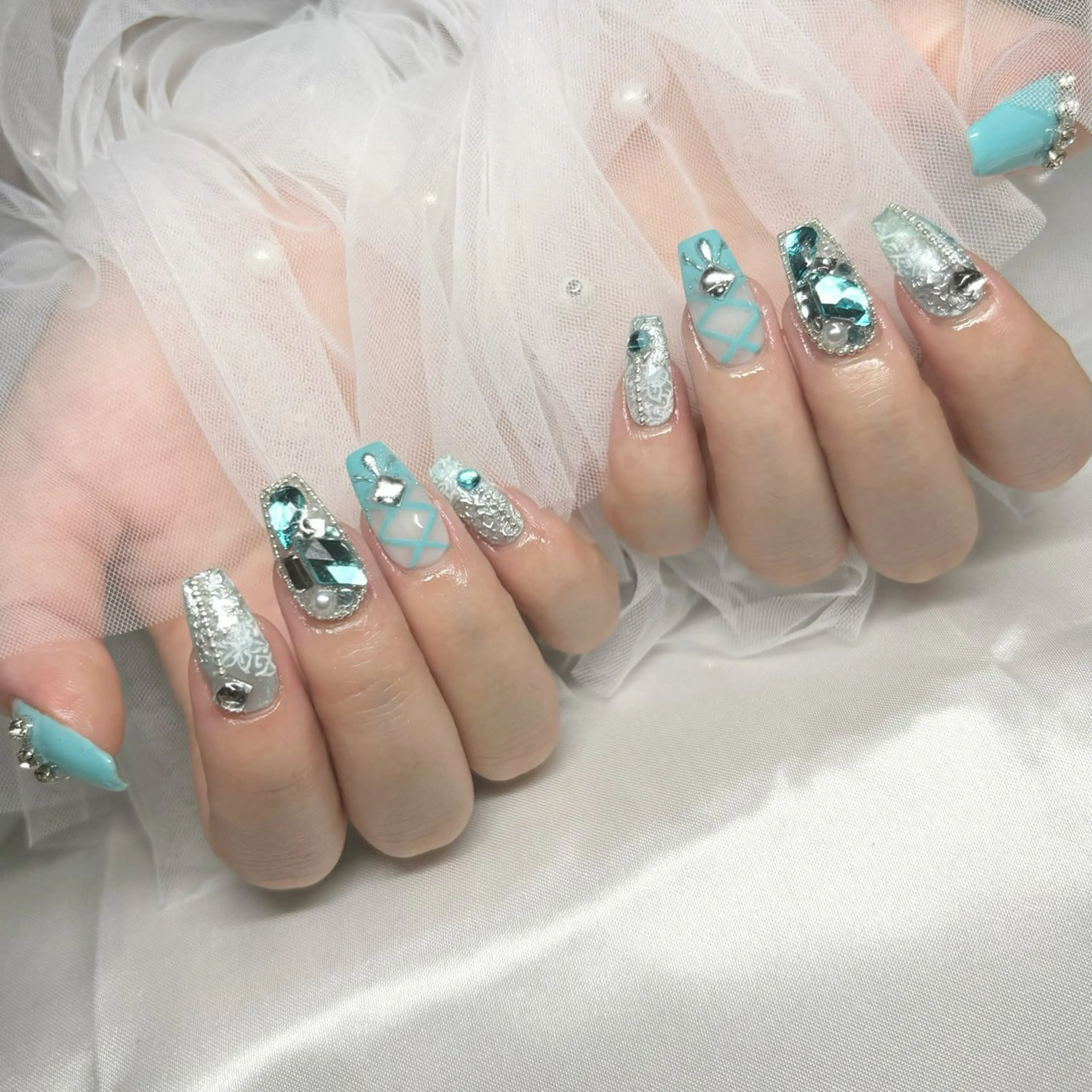 ネイル ハンドネイル nail salon Ecrin所属・前島 稀歩のネイルデザイン