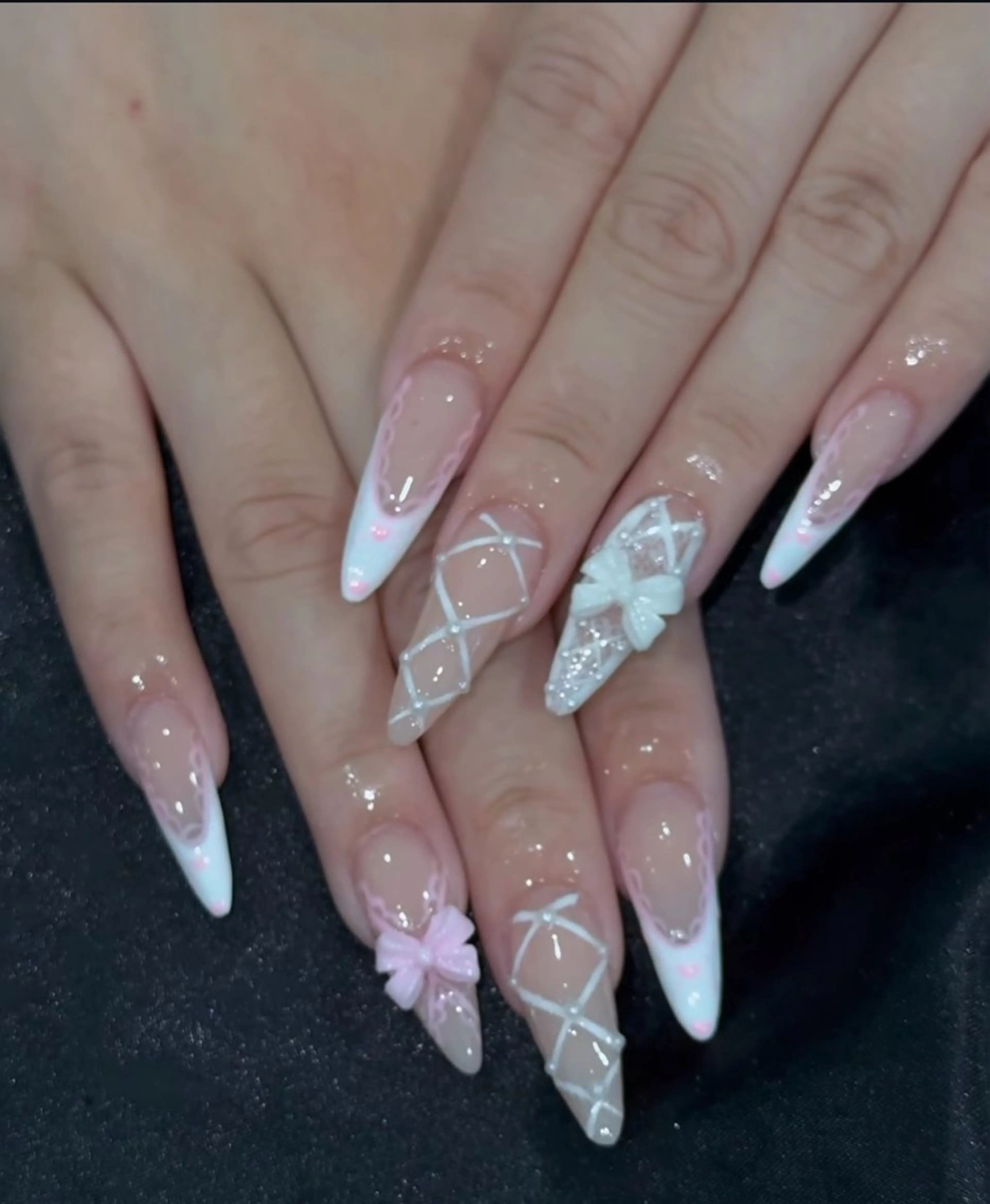 ネイル アートネイル 長さ出し ジェルネイル マグネットネイル ニュアンスネイル なな_ CloudyChanのネイルデザイン