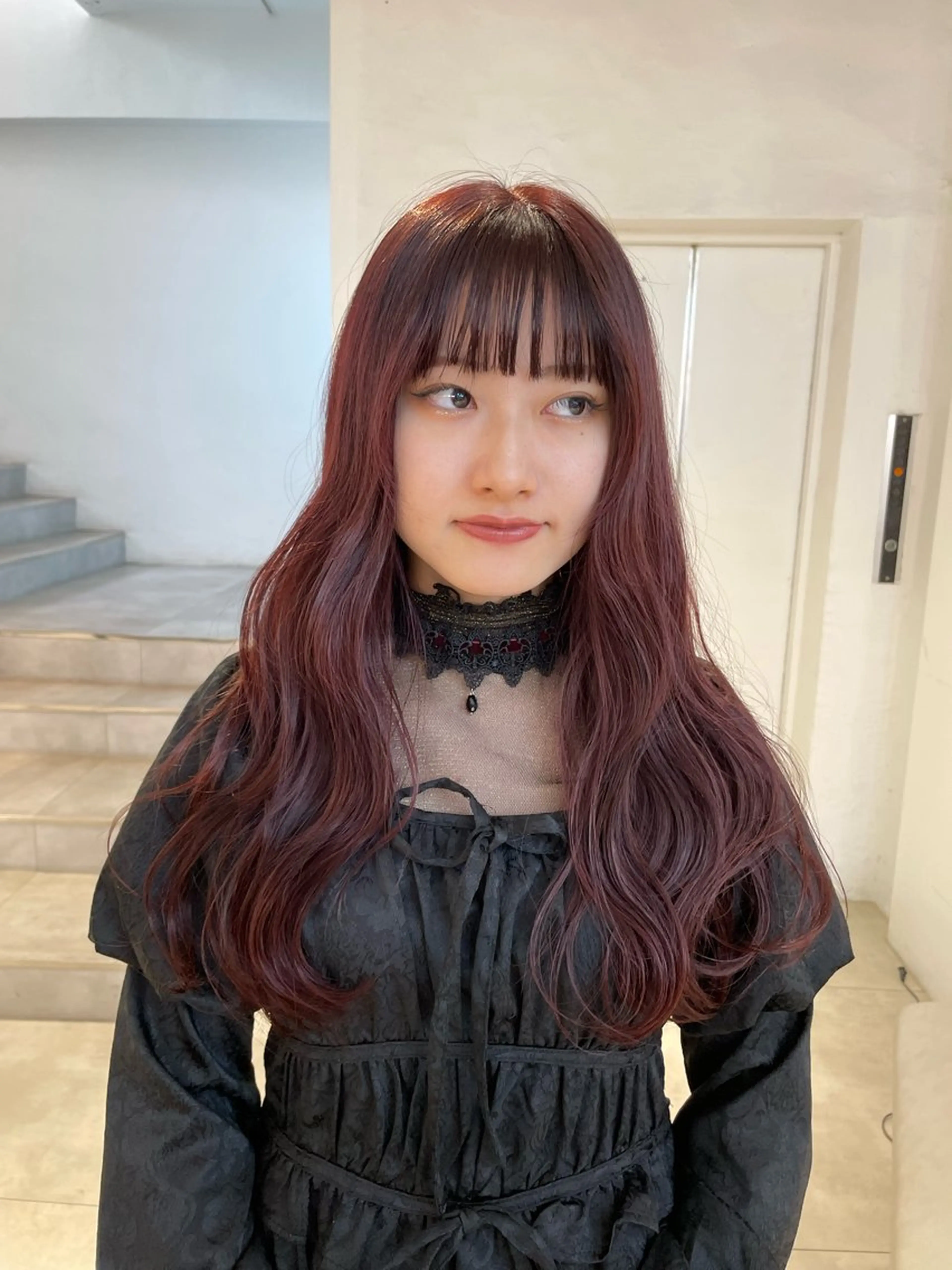 ミディアム カラー ヘアカラー 🌟暖色系ハイトーン 🌟AIのヘアスタイル