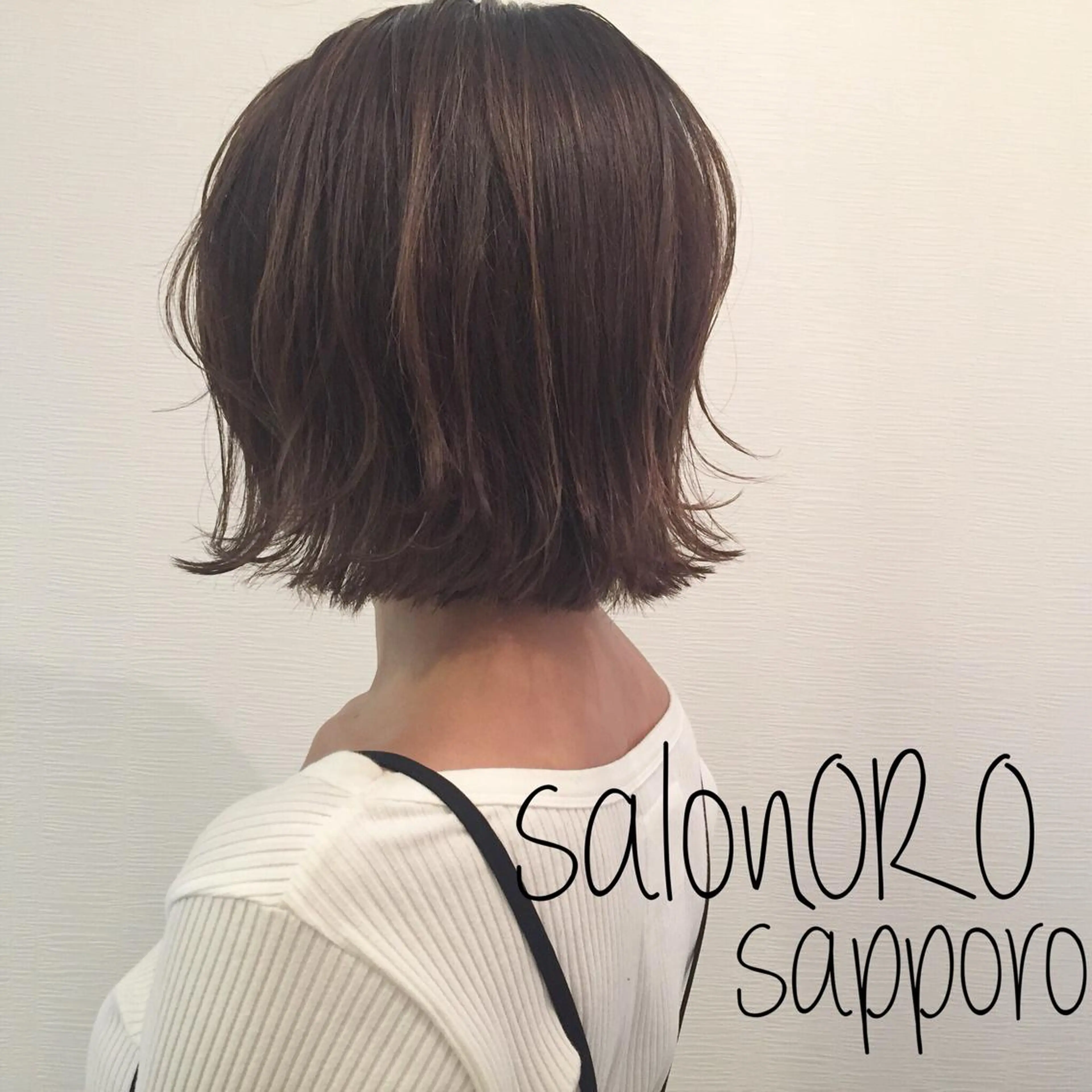 ミディアム カラー 切りっぱなしボブ ブリーチ グラデーションカラー グレージュ ブリーチなしカラー カット ヘアカラー トリートメント toiro by lien hair atelier所属・池田 真由美のヘアスタイル