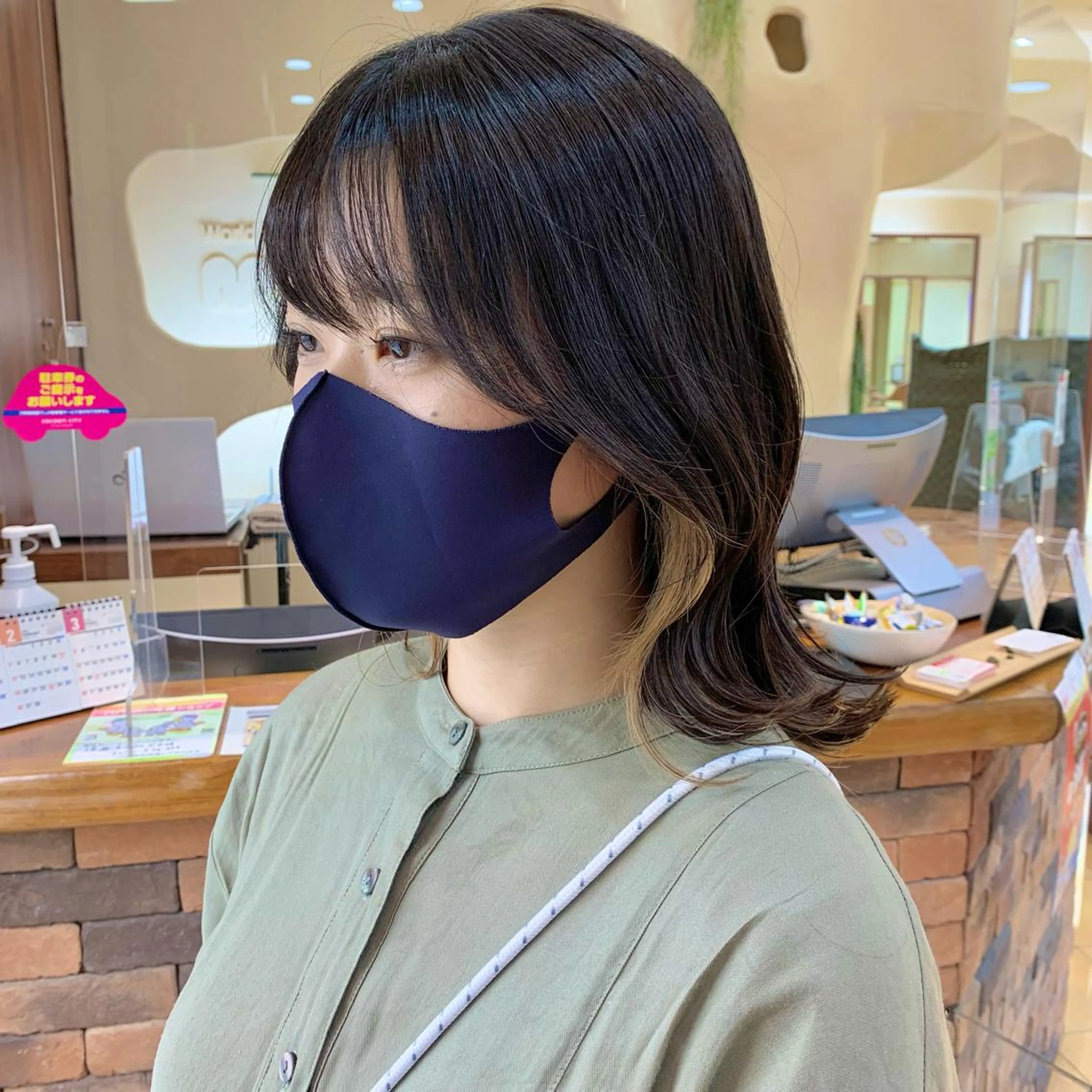 セミロング くびれヘア 顔まわりレイヤー 顔周りカット 韓国風ヘア レイヤーカット 安齋 大樹 /くびれショートのヘアスタイル