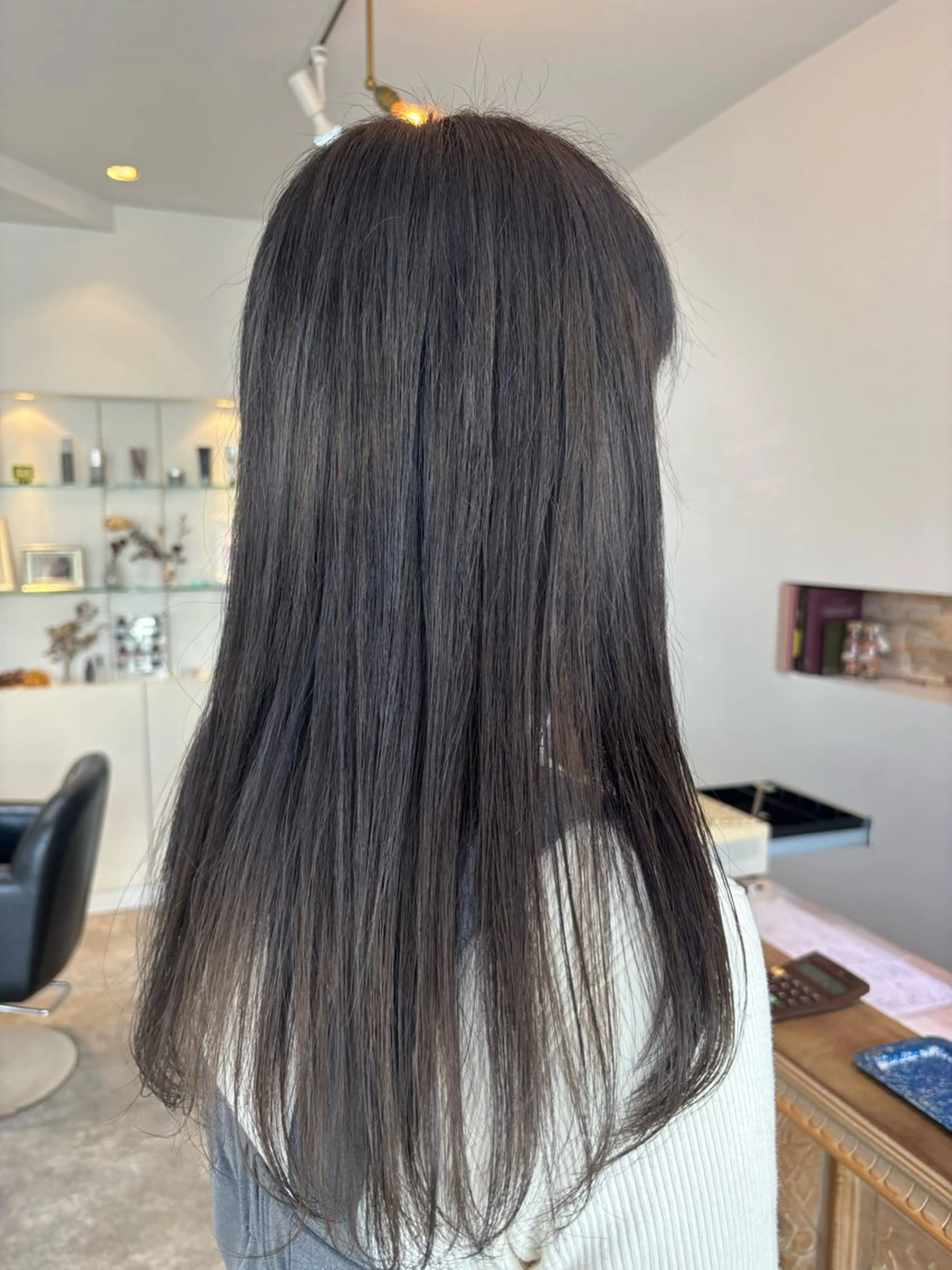 ロング ヘアカラー incc hair design所属・亀田 萌奈のヘアスタイル