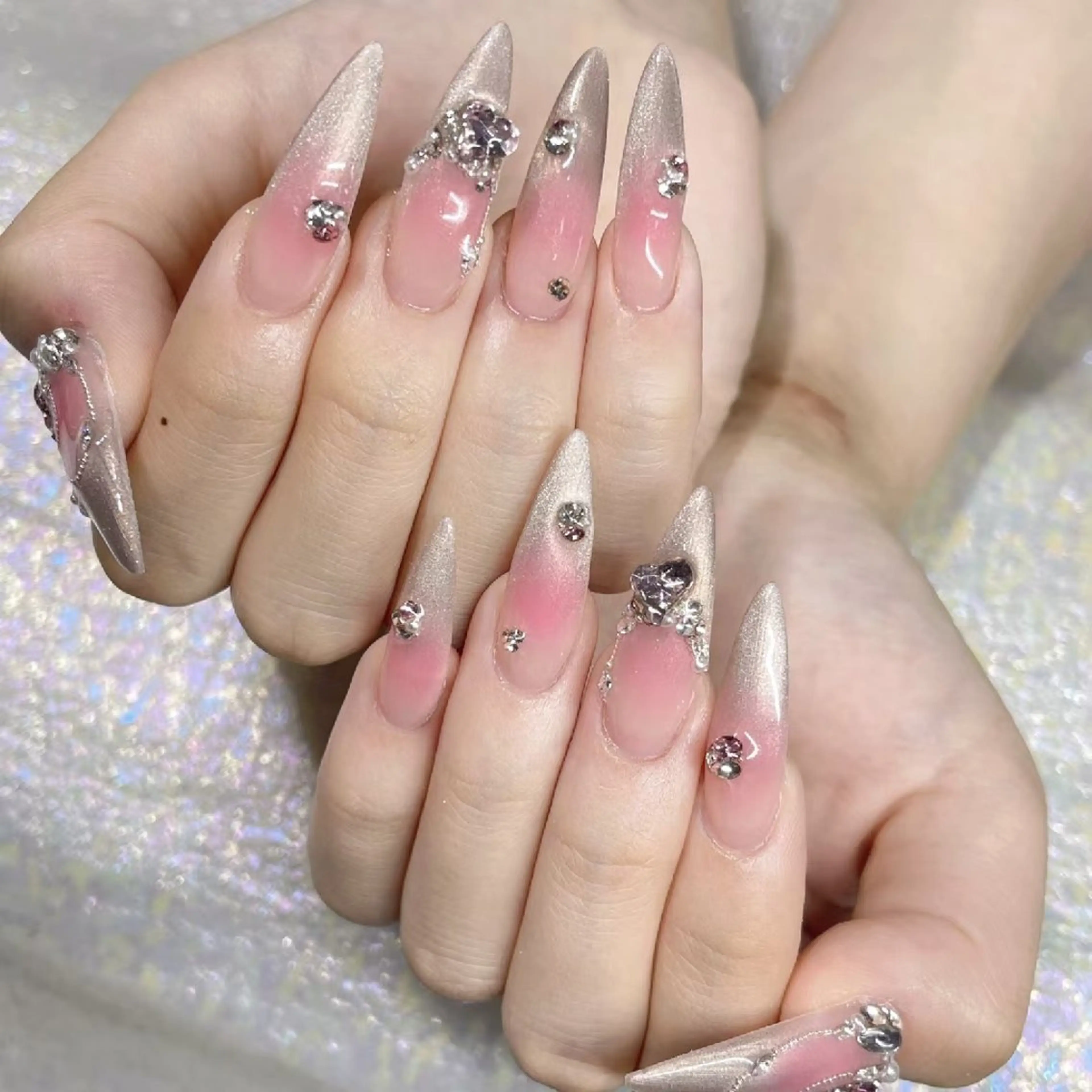ネイル ハンドネイル Queens みなみのネイルデザイン