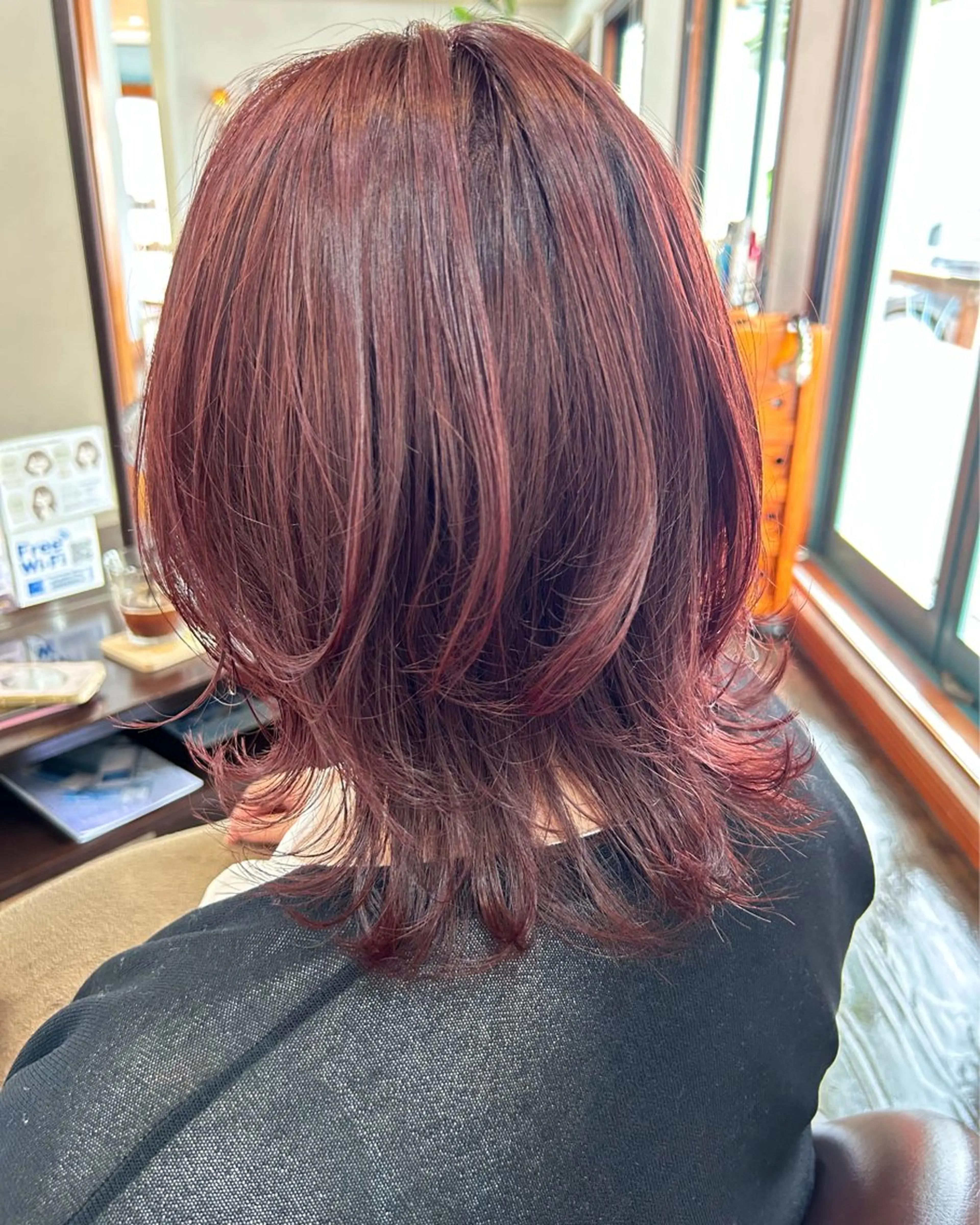 カラー カシス 坂本 瑞季のヘアスタイル