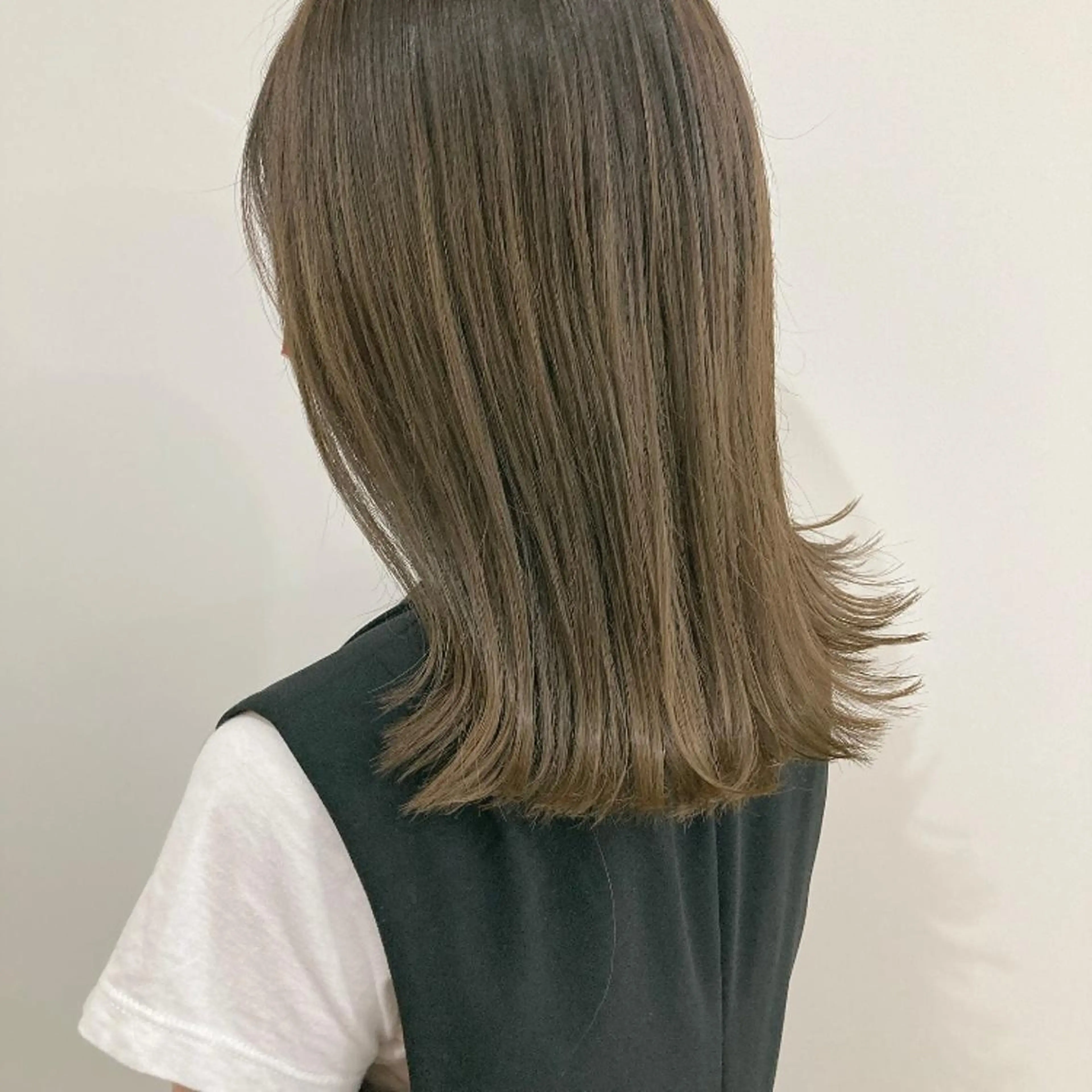 ミディアム カラー ブリーチ 透明感カラー ハイライトカラー ハイライト お洒落パーマ/ 艶カラー/michiのヘアスタイル