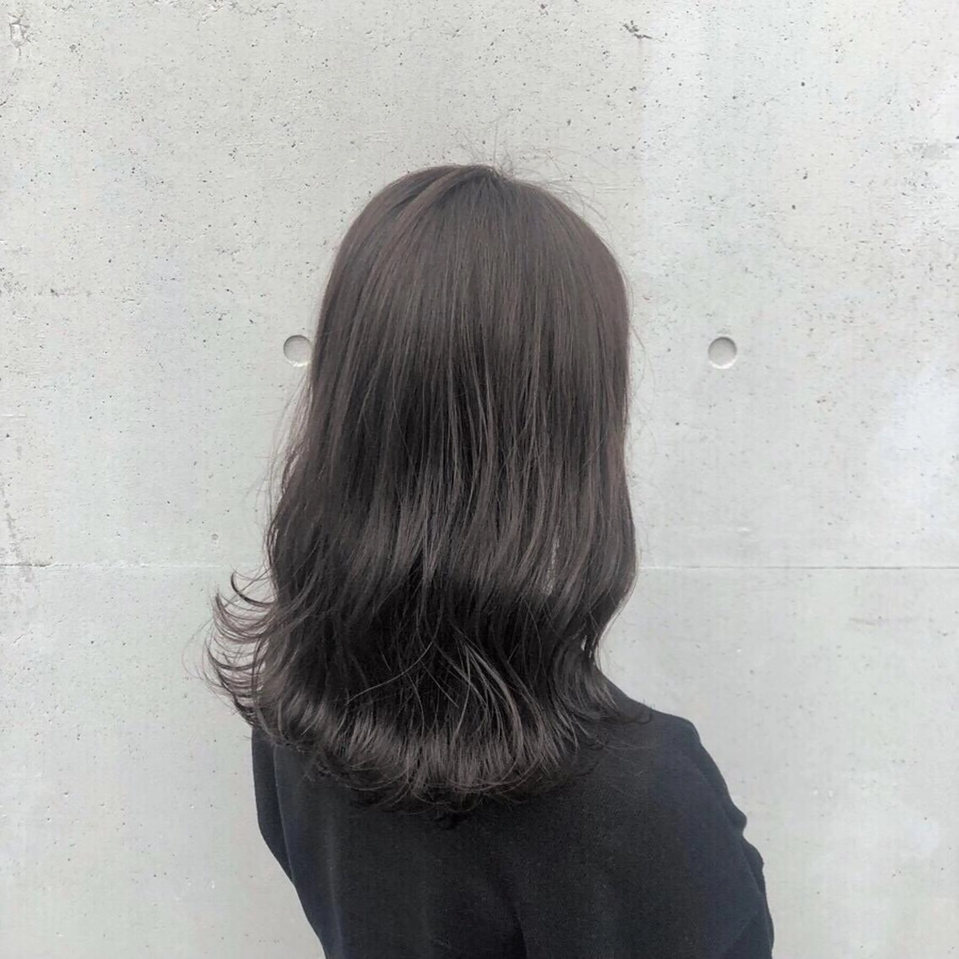 セミロング カラー 吉川 純太のヘアスタイル
