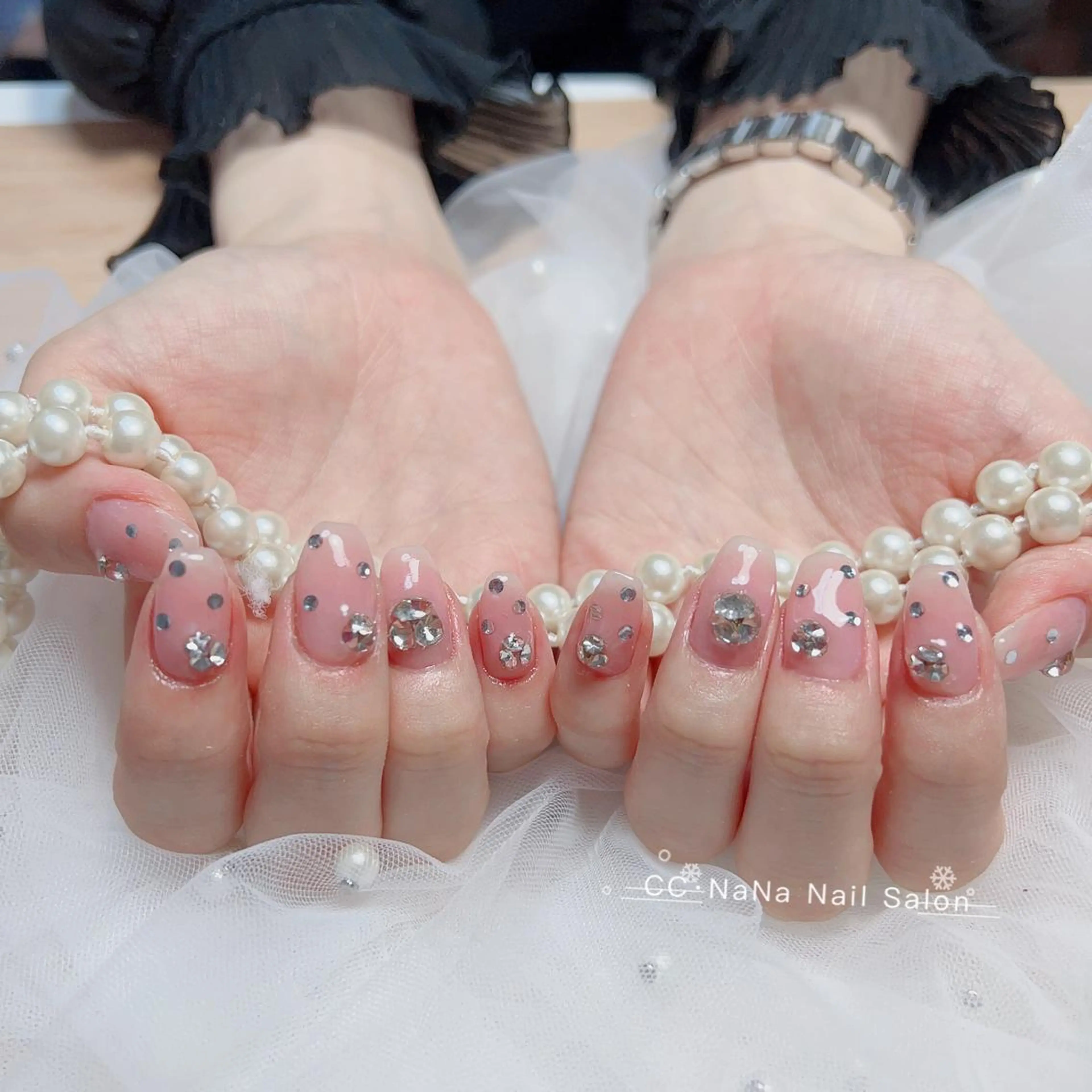 ネイル チークネイル フラッシュネイル ハート キラキラネイル 韓国ネイル ハンドネイル 💎CC・NaNa 韓国風ネイル🌙のネイルデザイン