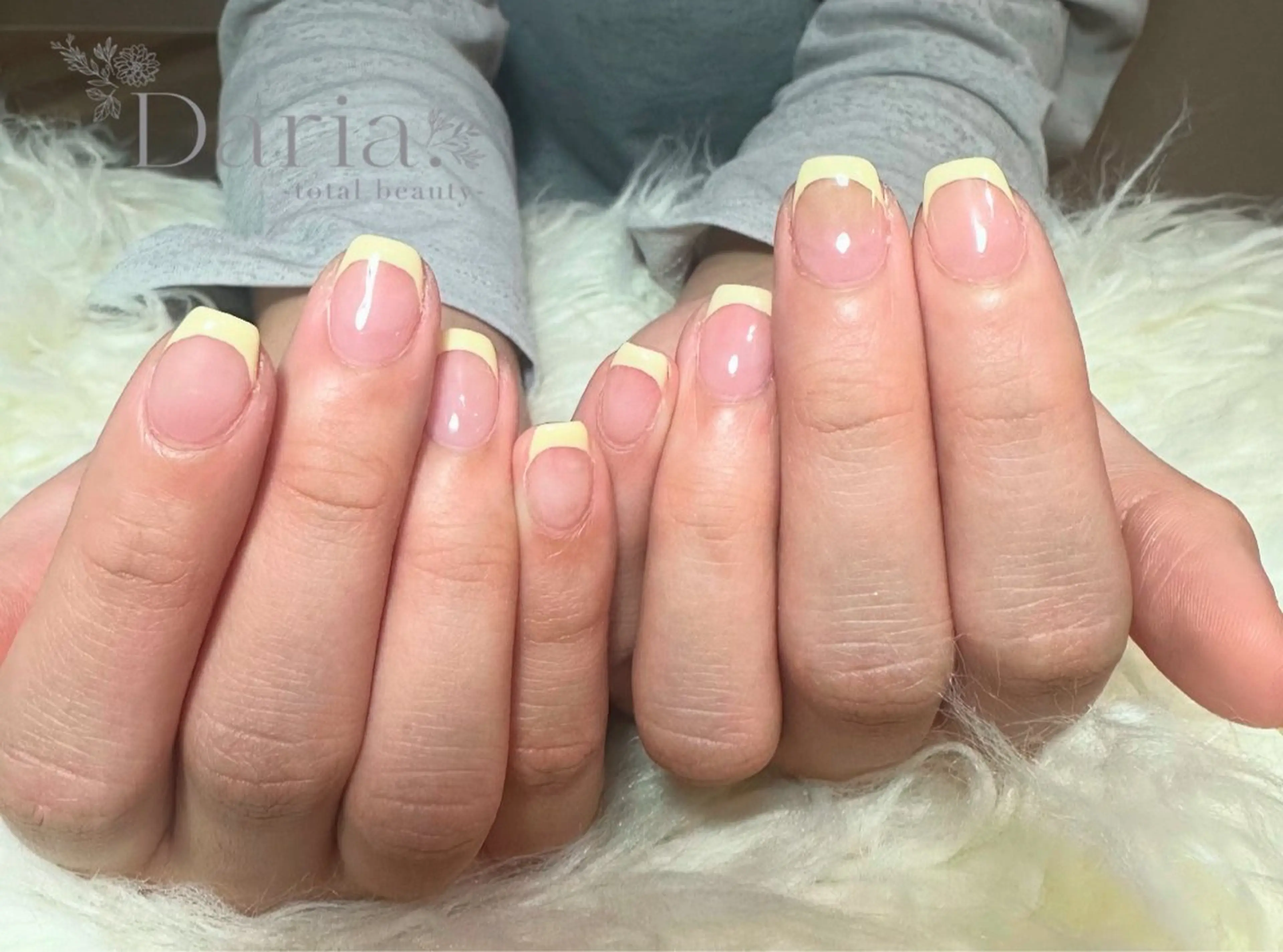 ネイル フレンチネイル ジェルネイル パラジェル パステルネイル スクエアネイル Daria. nailのマツエク・マツパデザイン