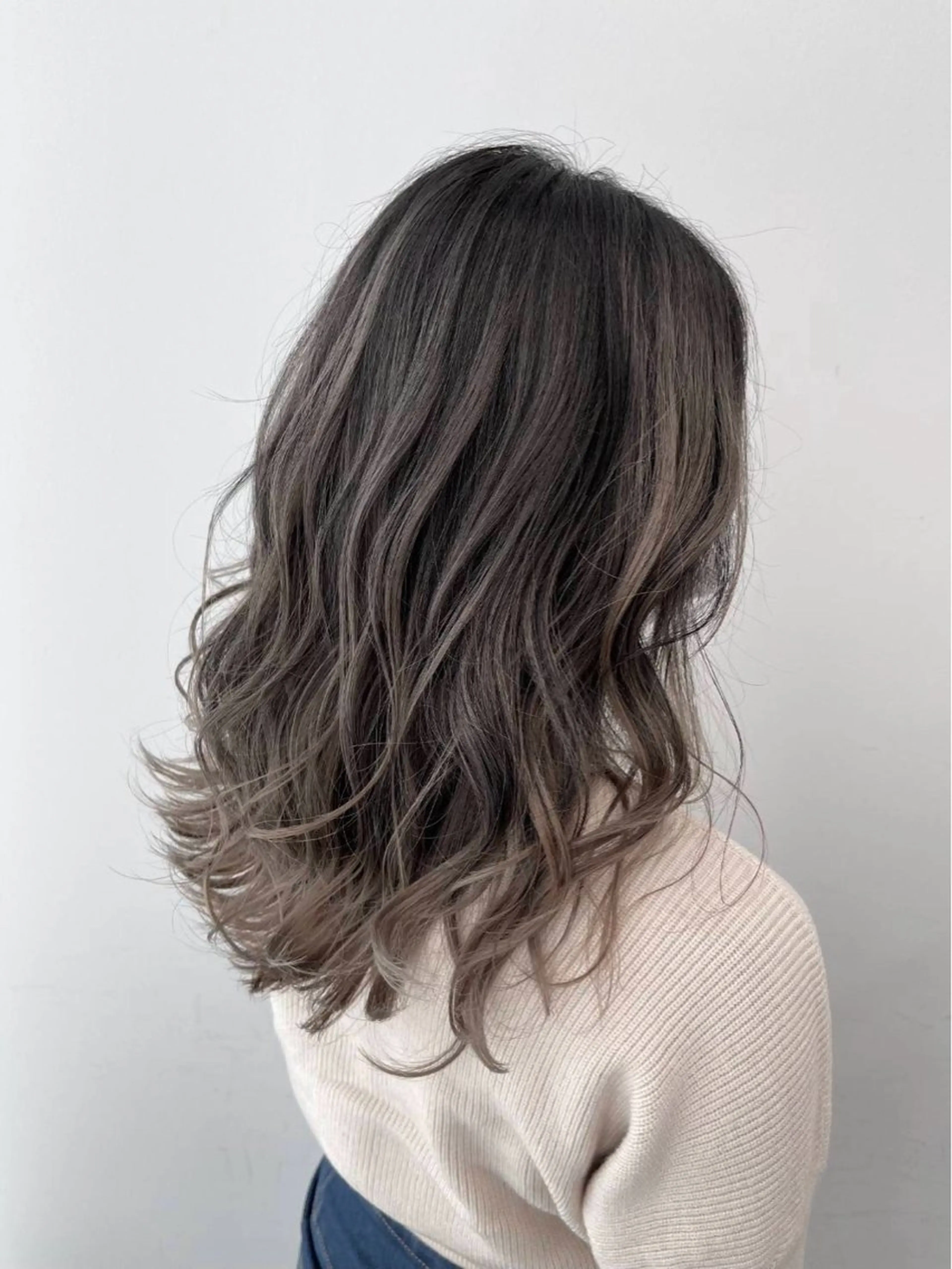 セミロング カット ヘアカラー トリートメント Cielo by Siestaのヘアスタイル