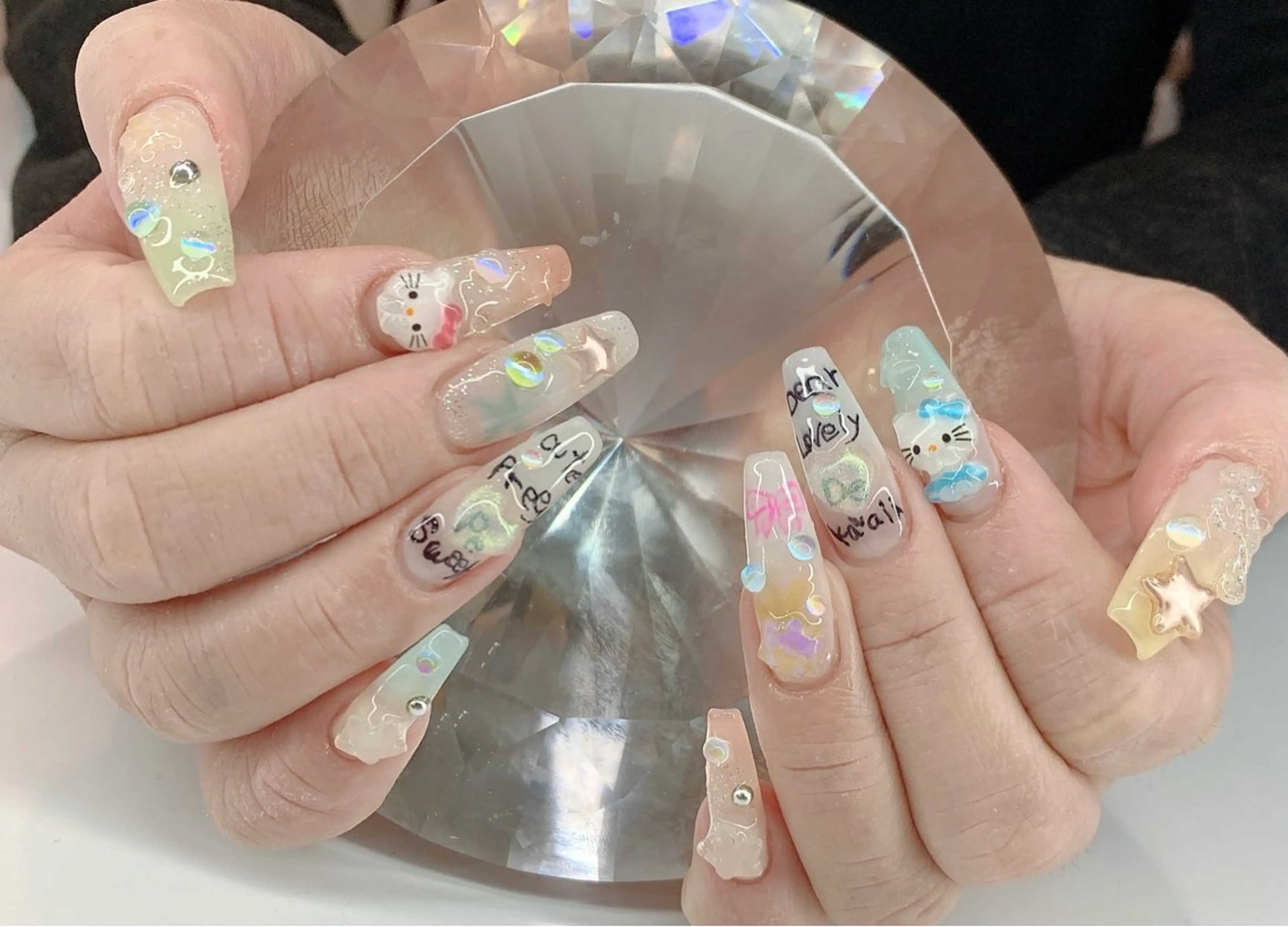 ネイル ハンドネイル LoaChaton kaeのネイルデザイン