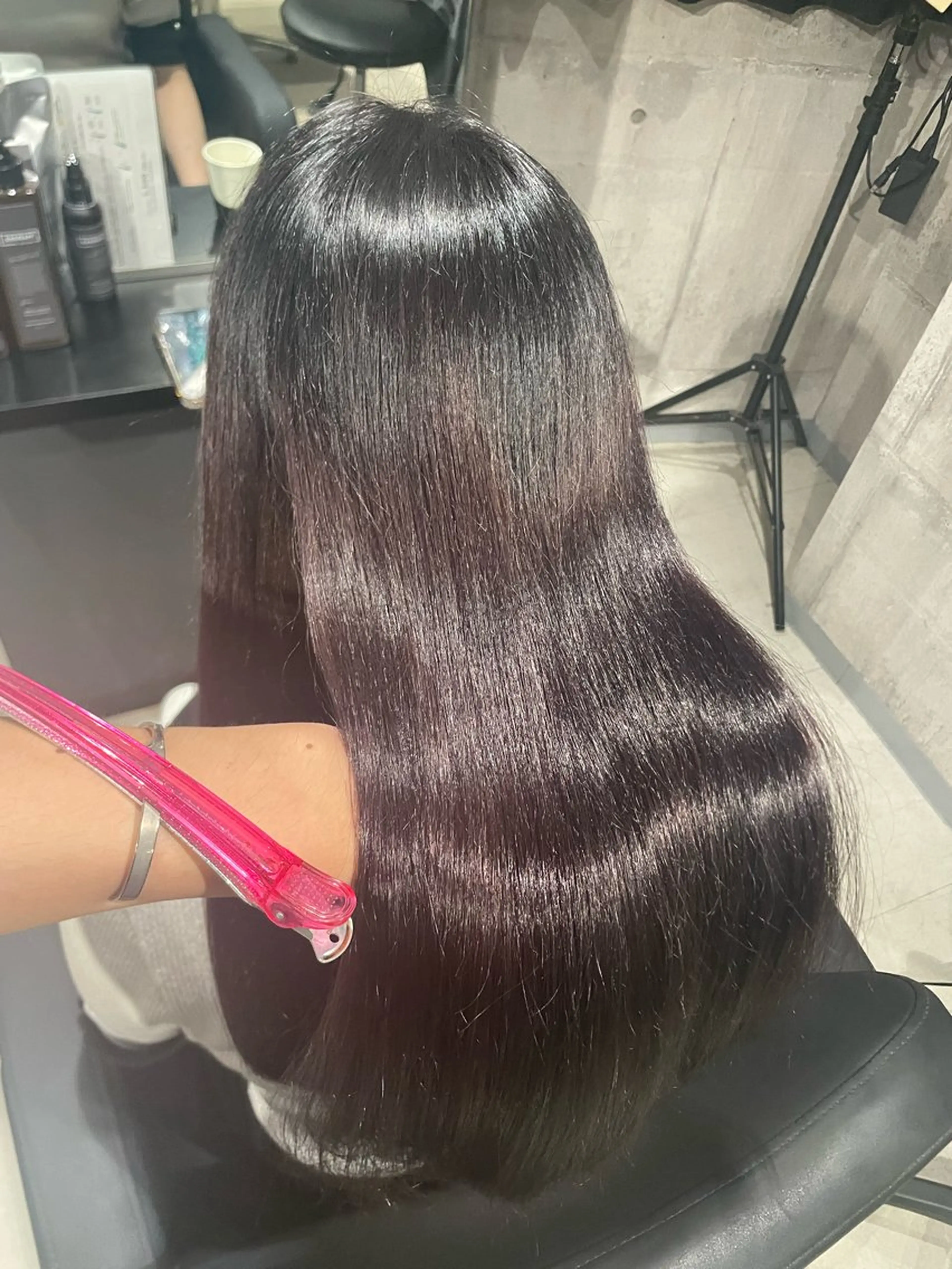 ロング カラー ラベンダーカラー _White ／Hiroのヘアスタイル