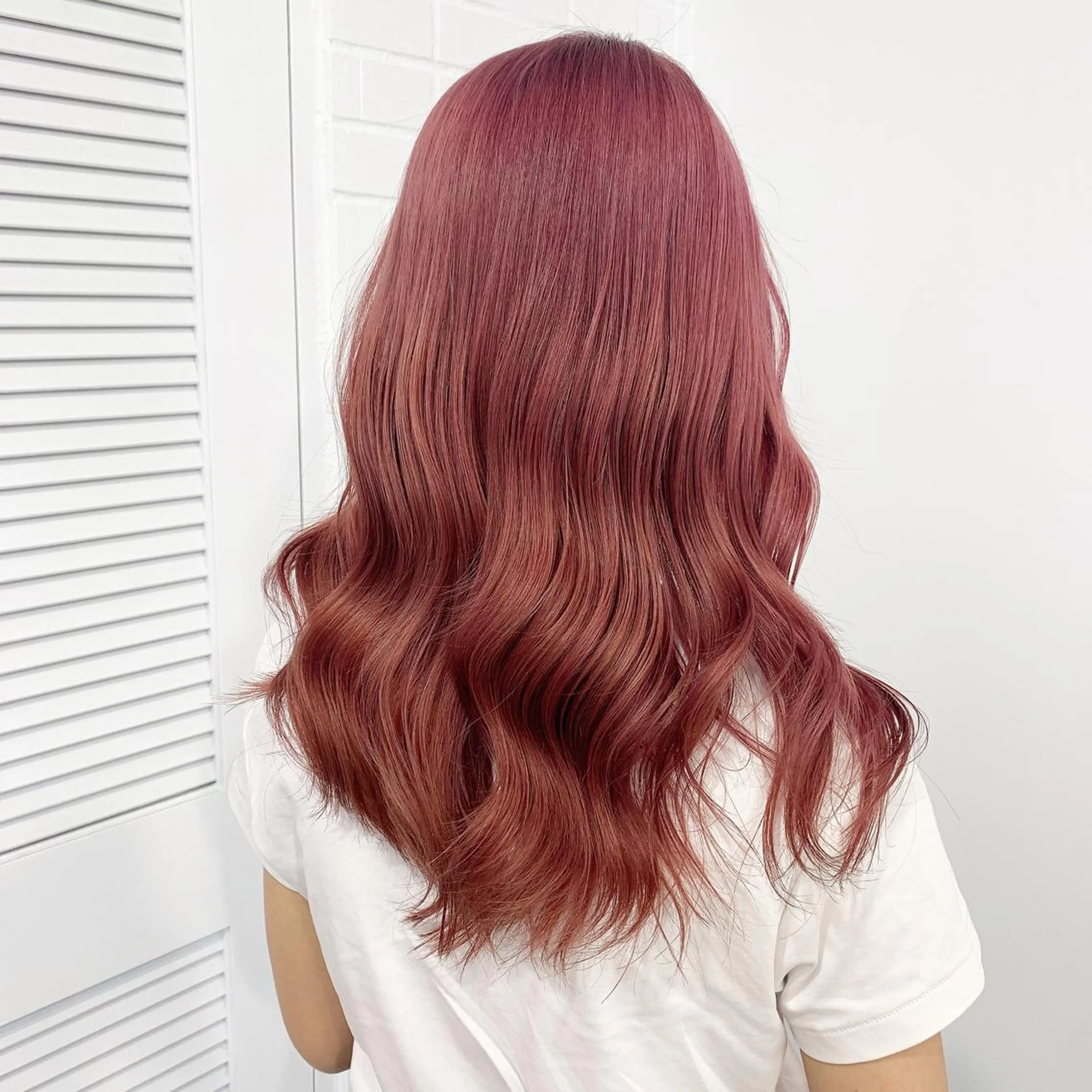 ロング カラー ヘアアレンジ カシス ピンクカラー レイヤー×グレージュ /ピンク🩷mioのヘアスタイル
