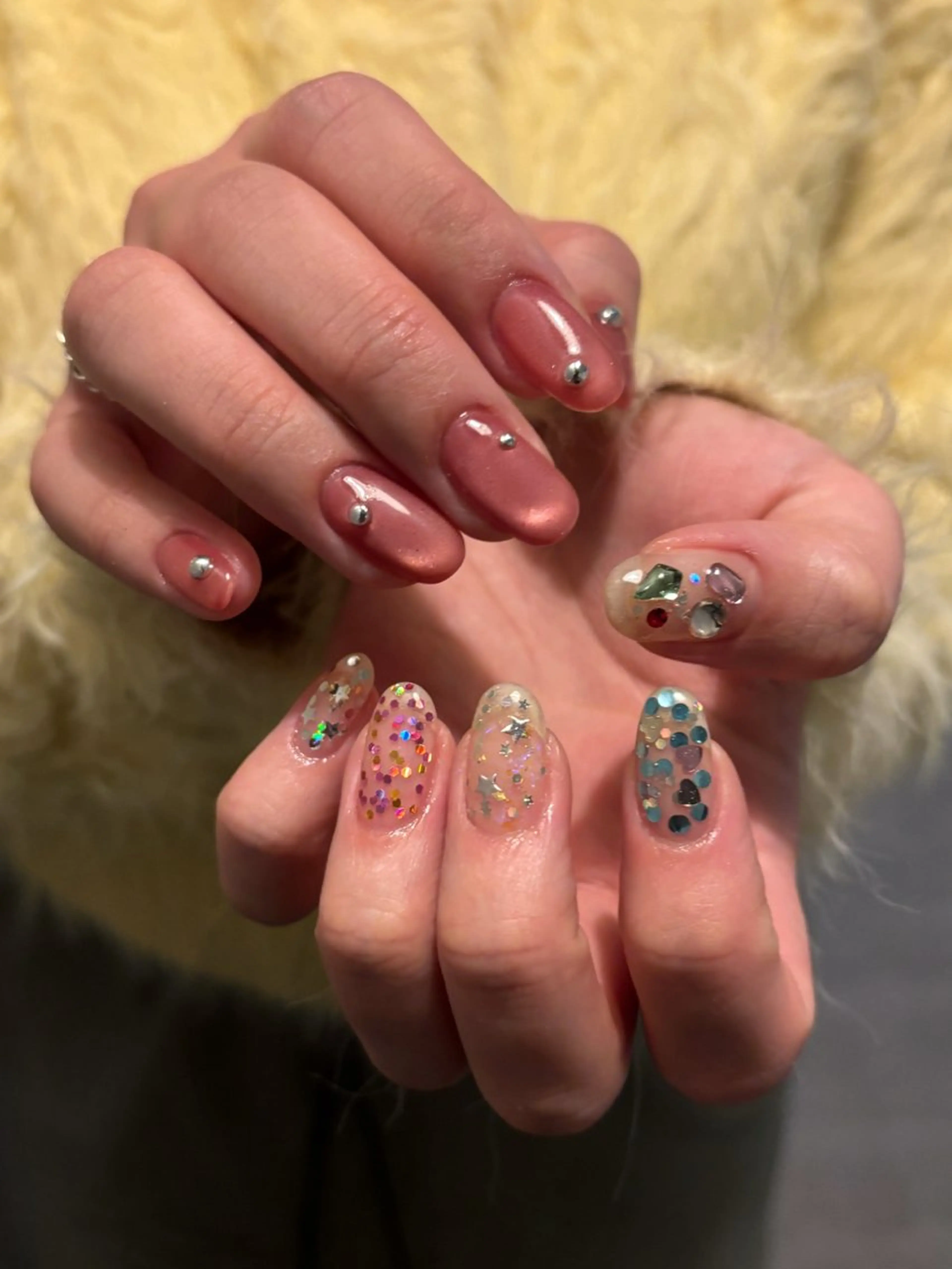 ネイル キラキラネイル ハンドネイル sister  mohawk所属・chika ／ nailのネイルデザイン