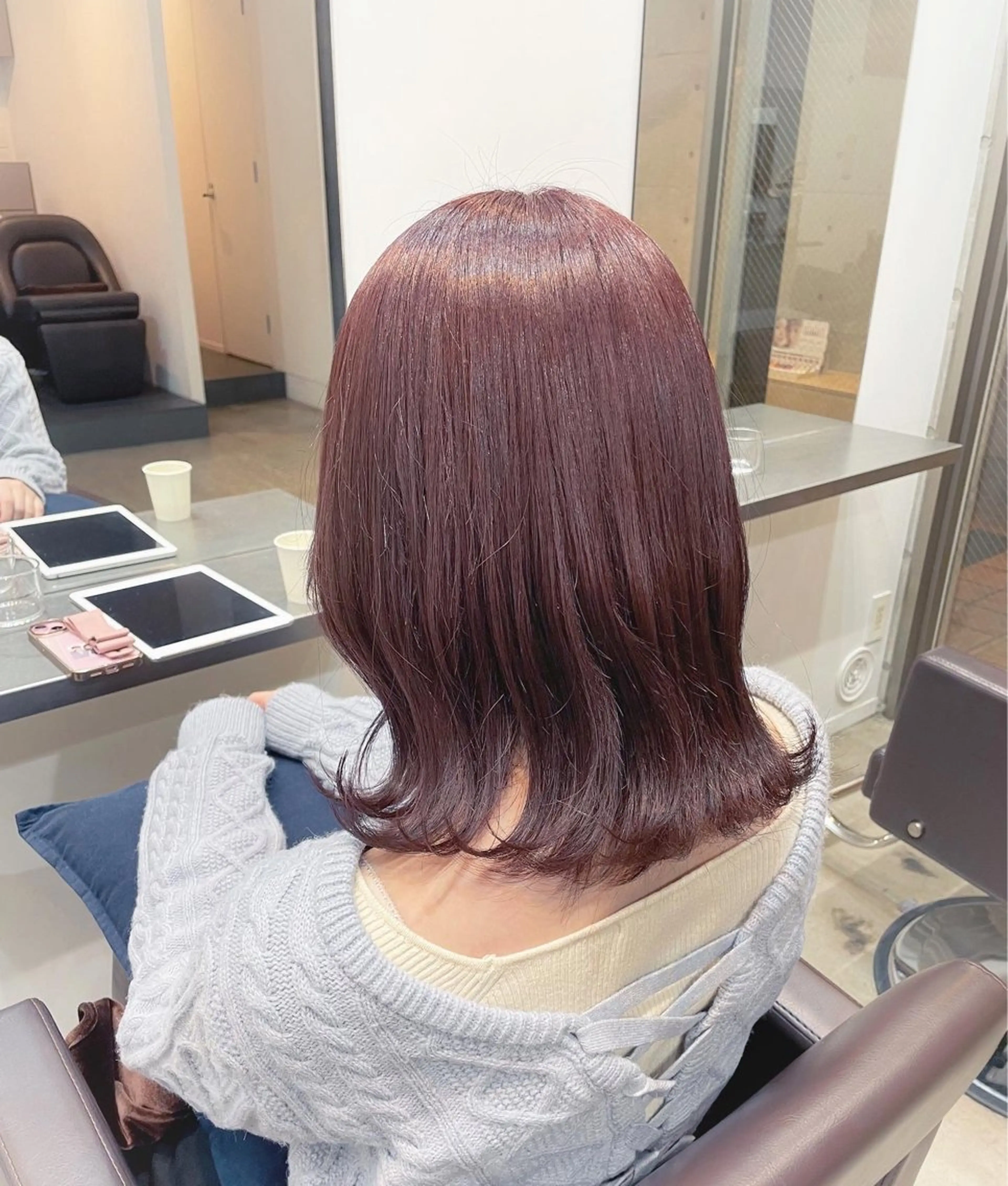 ミディアム カラー ブリーチ ダブルカラー ラベンダーカラー ブリーチなしカラー ピンクカラー ヘアカラー トリートメント 【arc】Ruri コテ巻き風パーマのヘアスタイル