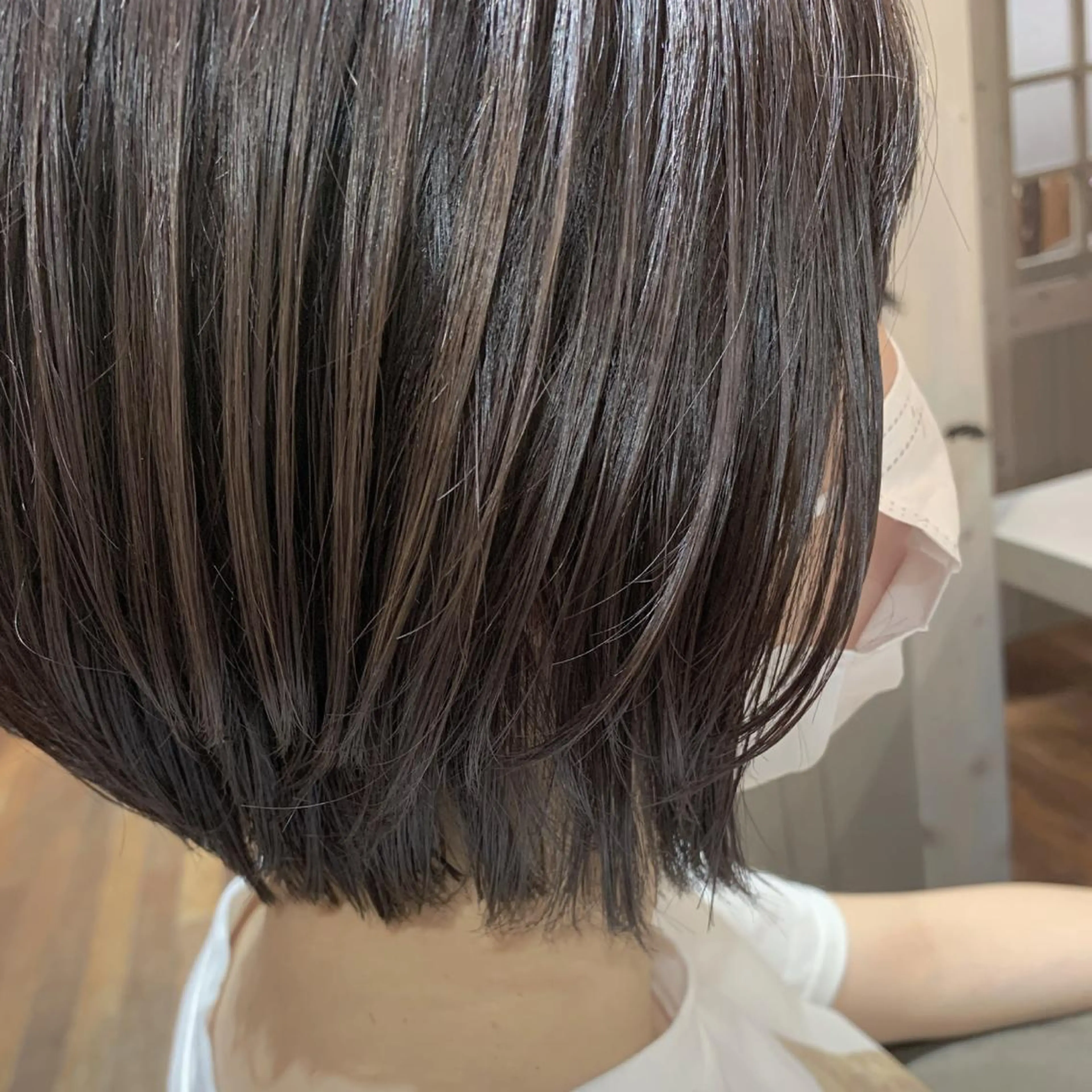 ショート カラー レイヤーカット 狩野 くるみのヘアスタイル