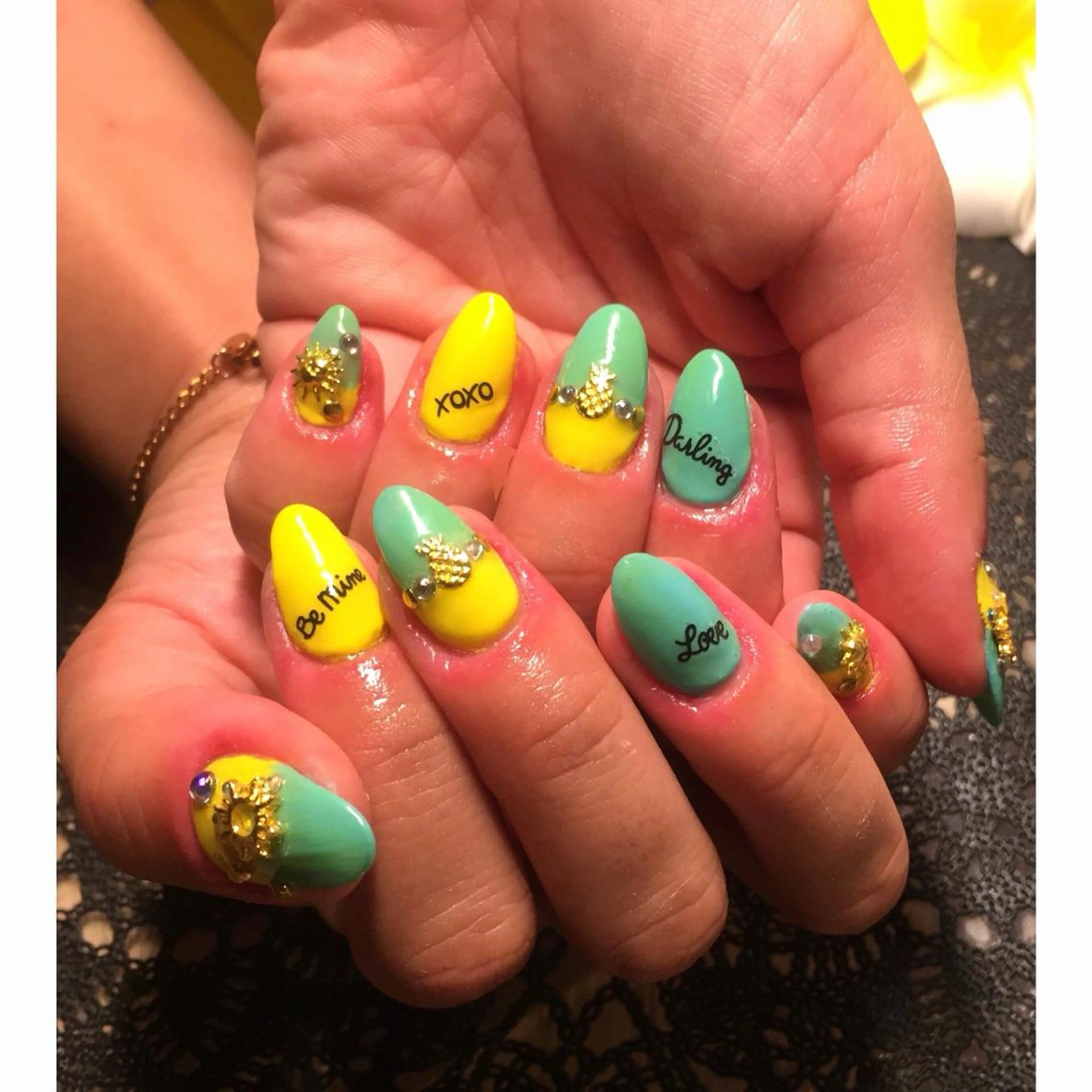 ネイル 宮本 百合子のネイルデザイン