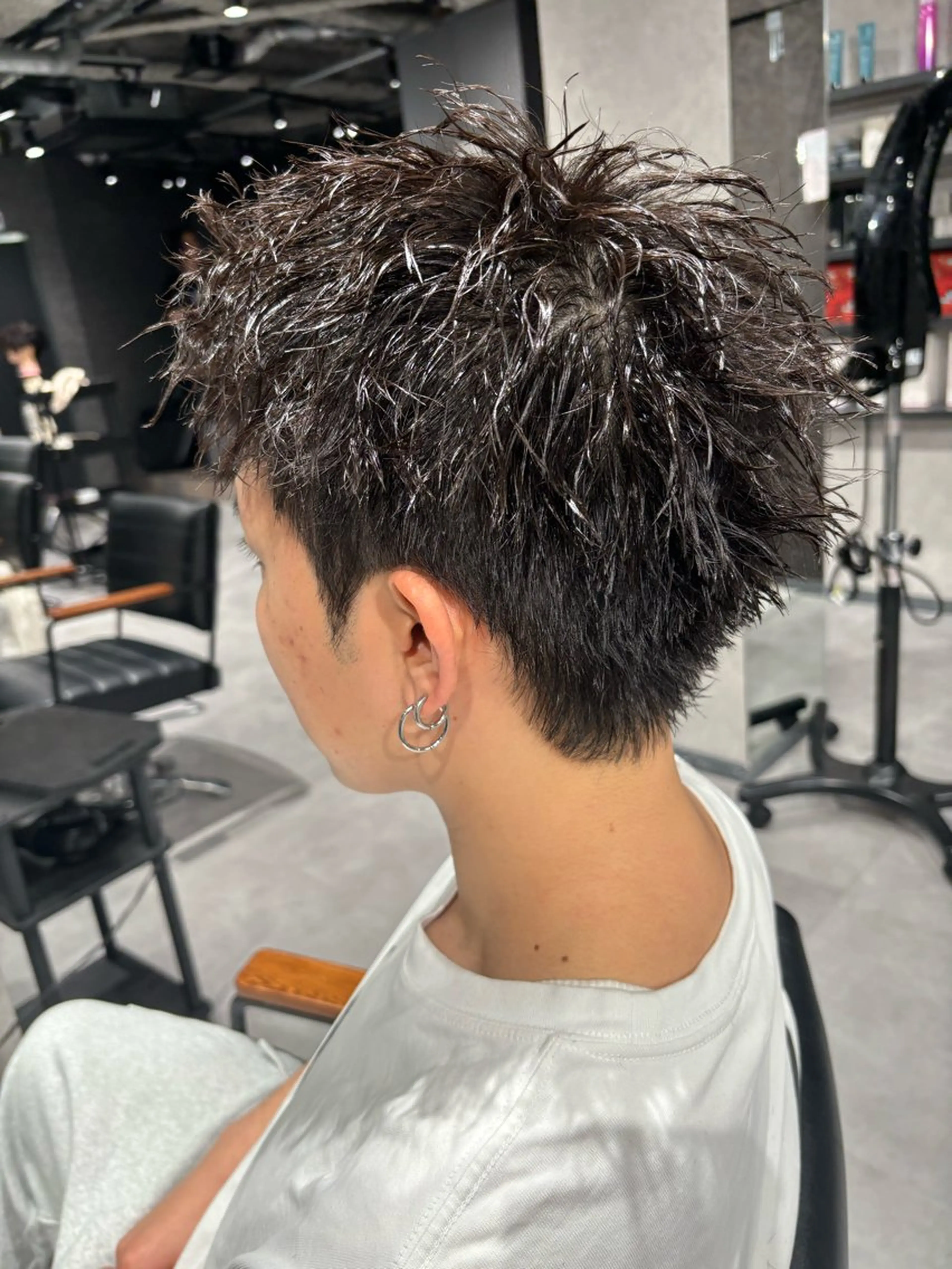 メンズ スパイキーショート 韓国特化🇰🇷愁斗 センターパートパーマのヘアスタイル