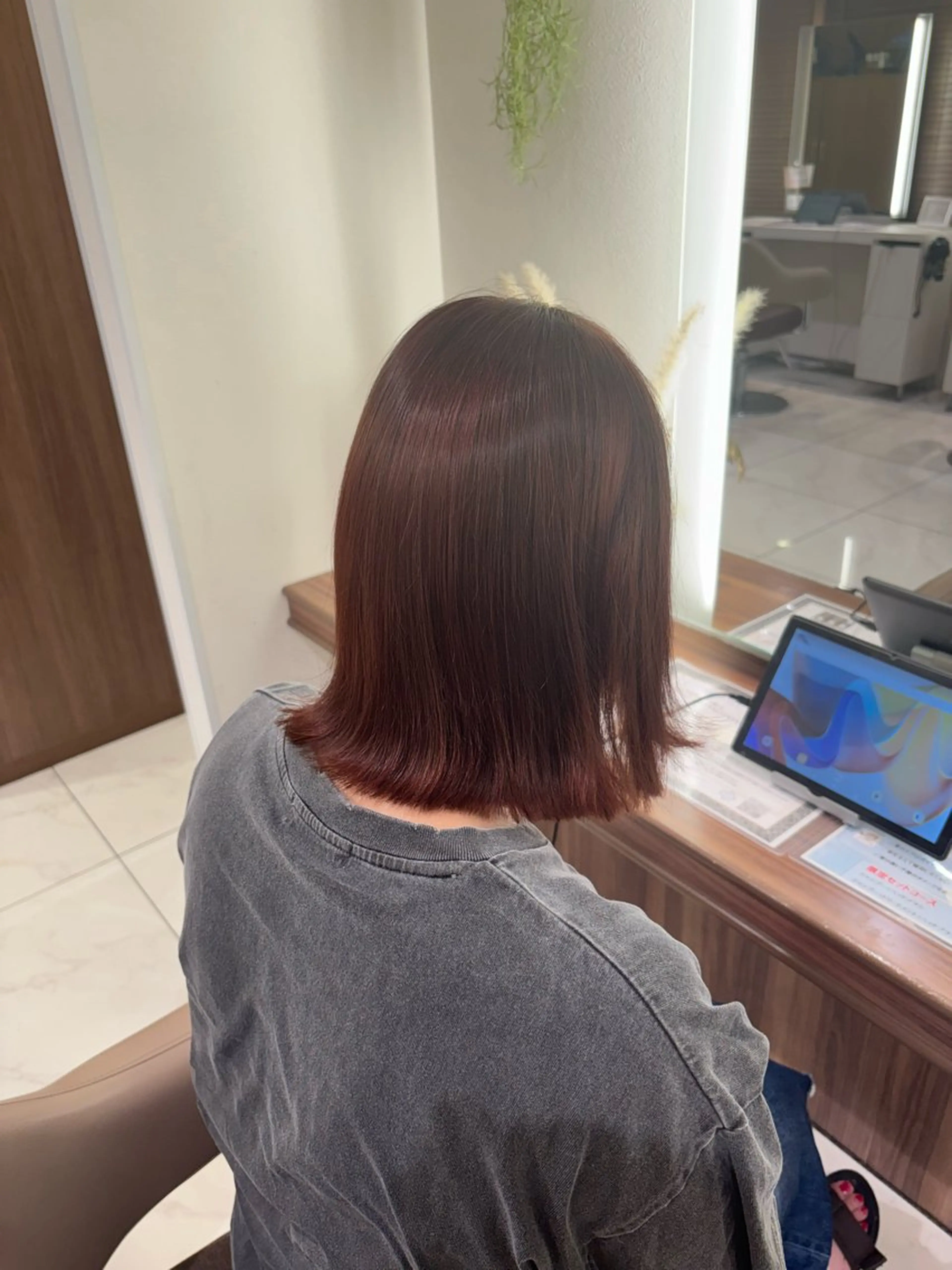 ミディアム カラー ヘアカラー 渡邊楓果／髪質改善 ／カラーのヘアスタイル