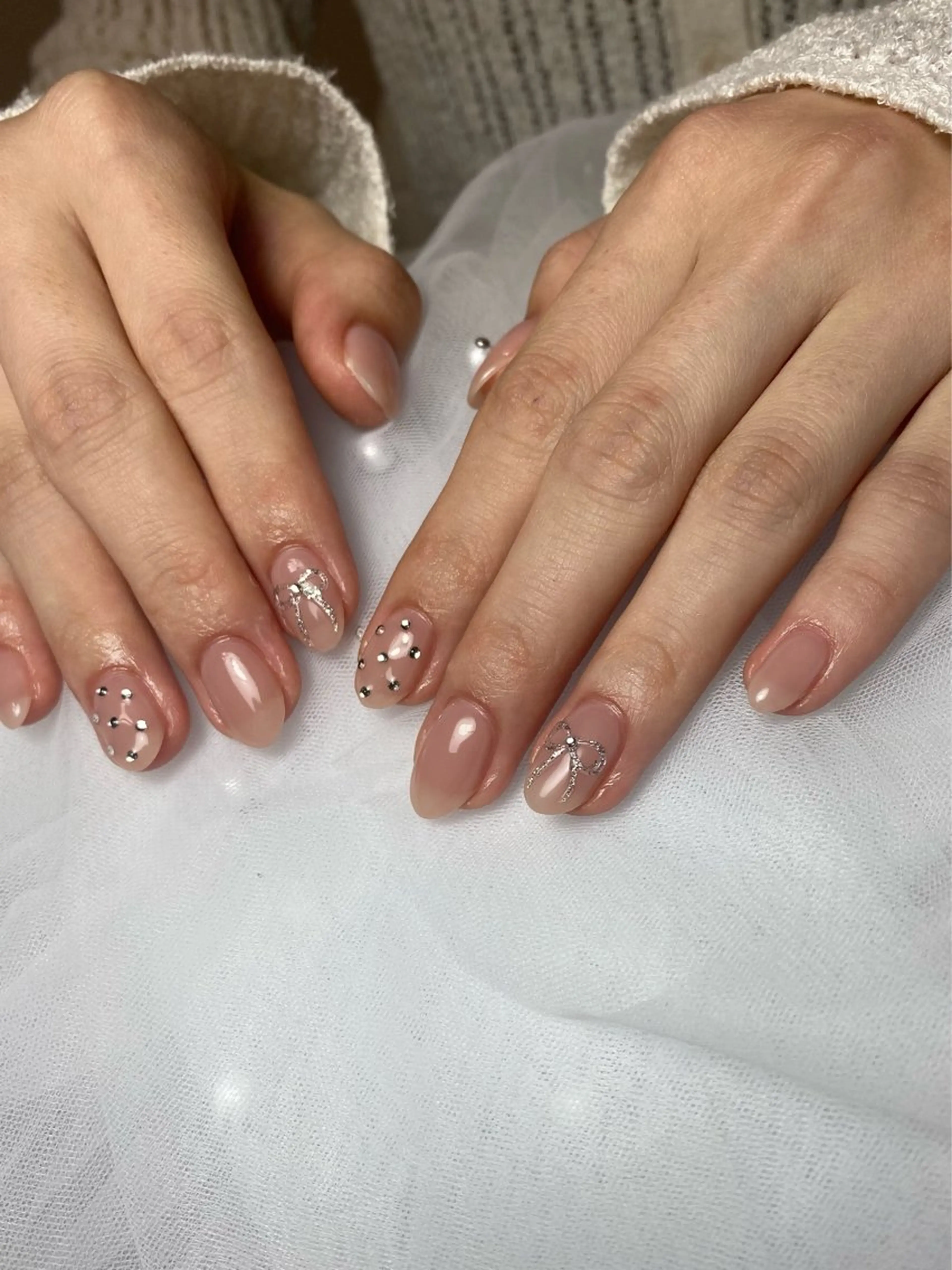 ［ハンドネイル］アート4本orパーツ4個✨オフ込み💅の写真