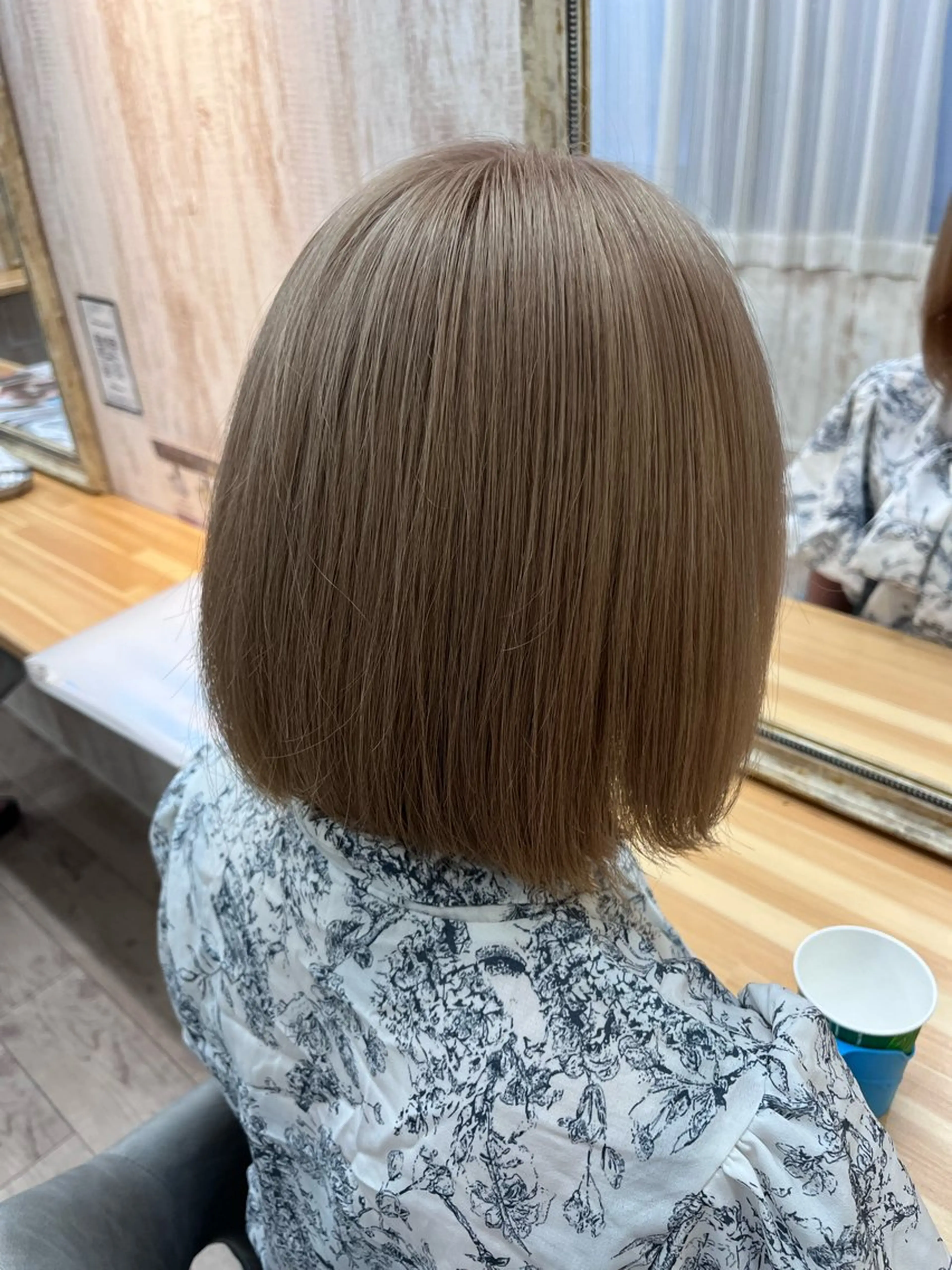 ショート カット ヘアカラー 飯星慧斗 /ブリーチ、縮毛矯正のヘアスタイル