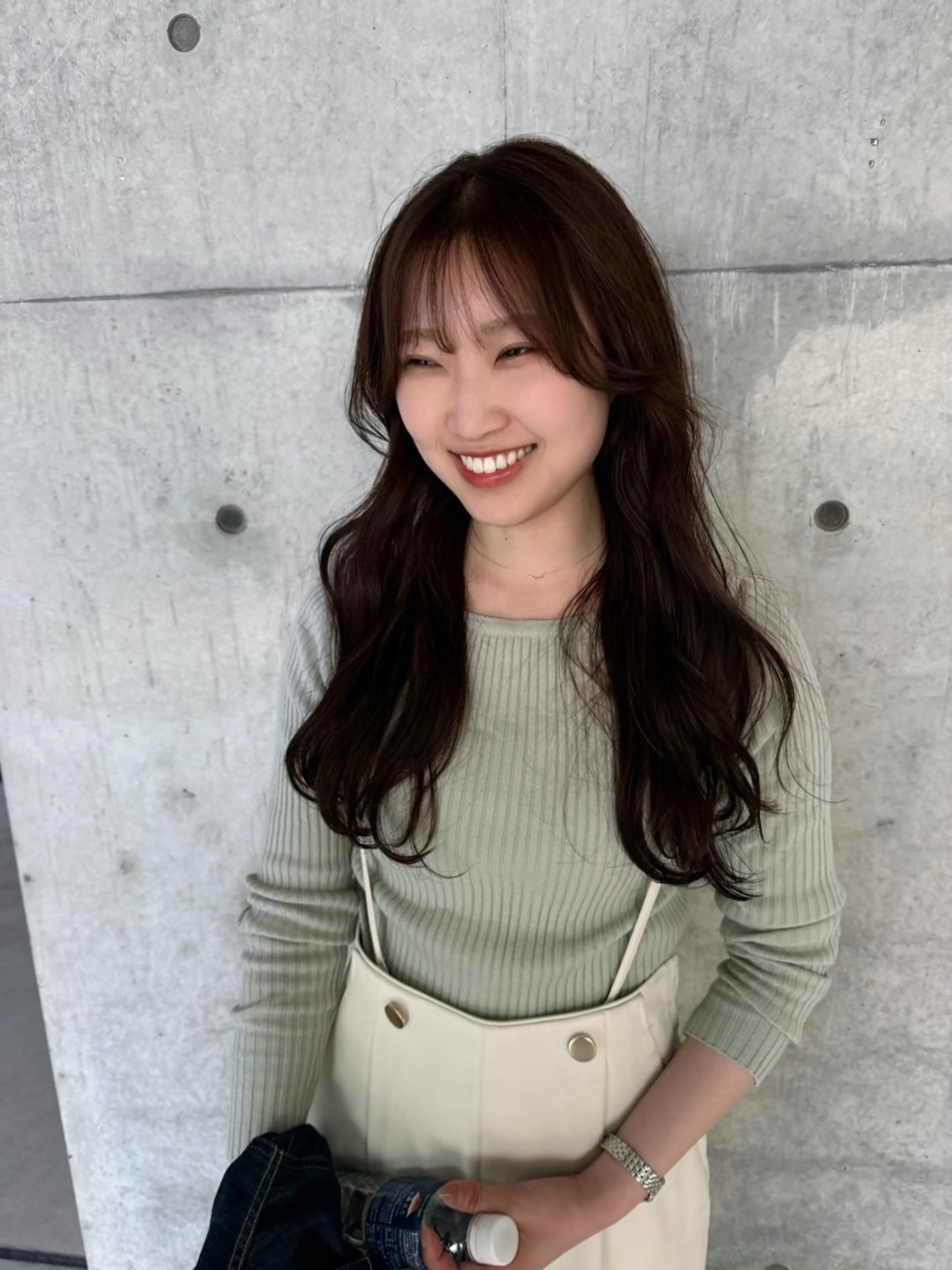 ロング カラー ロングレイヤー アッシュ ベージュカラー ブリーチ 透明感カラー カット ヘアカラー トリートメント 日本一丁寧なカット/ 小林輝🍀︎のヘアスタイル