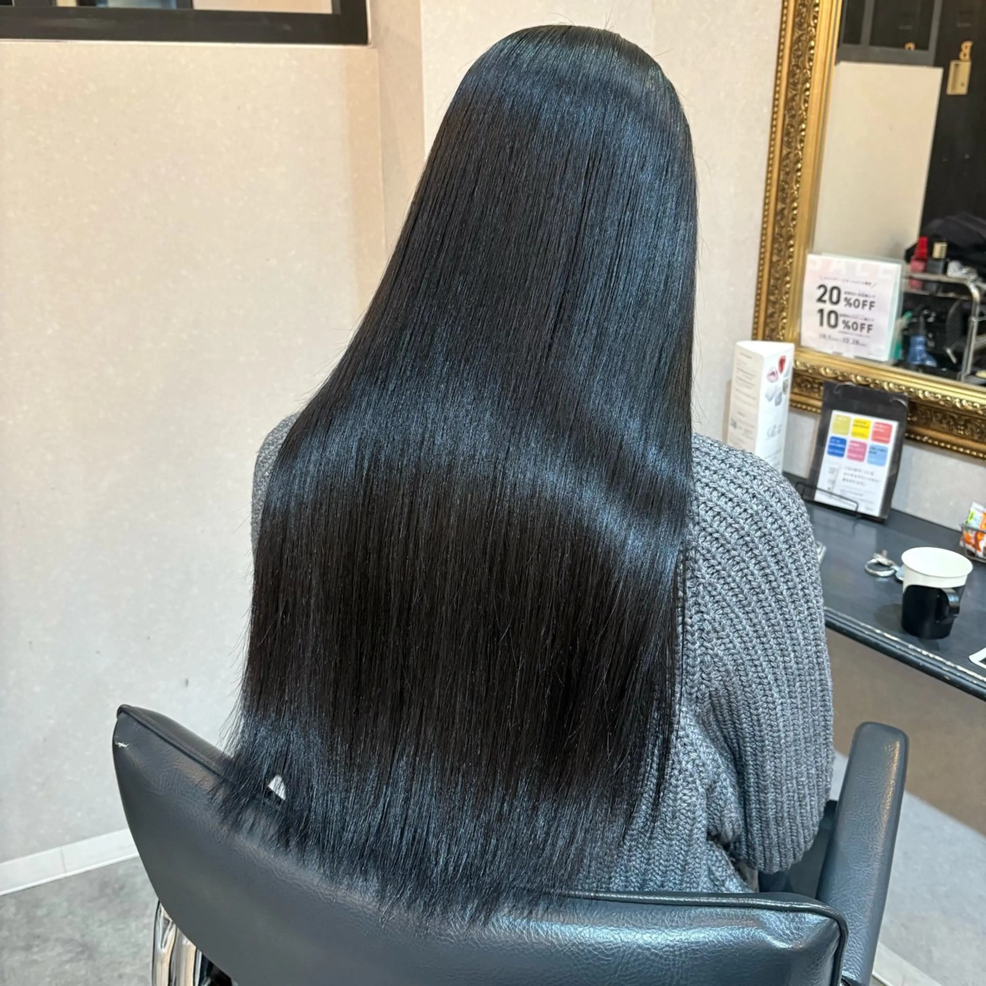 ロング カラー カット ヘアカラー 🖤N゜JILLVA 🤍店長/川田 栞のヘアスタイル