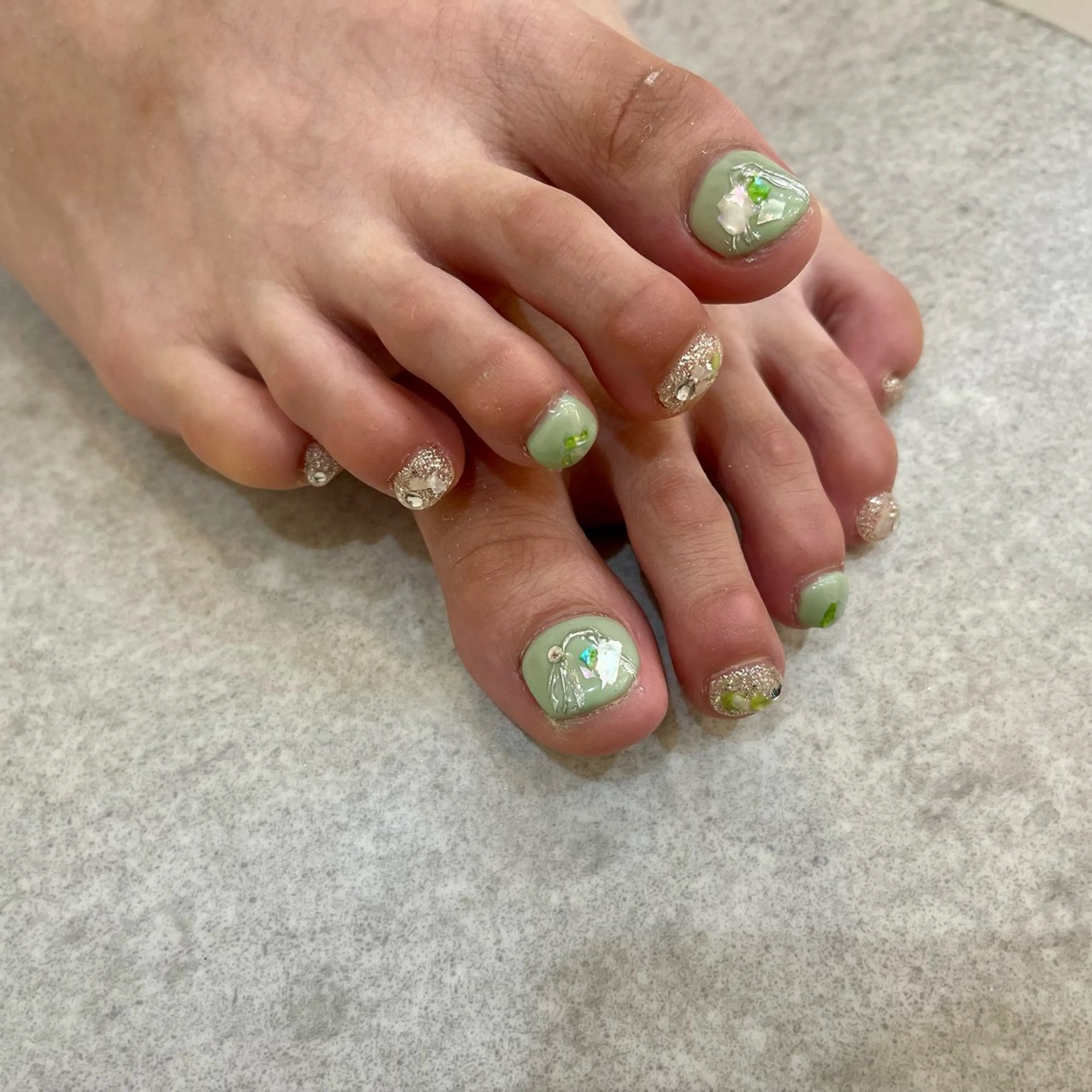 ネイル フットネイル UnFLAIR KASUMIのネイルデザイン