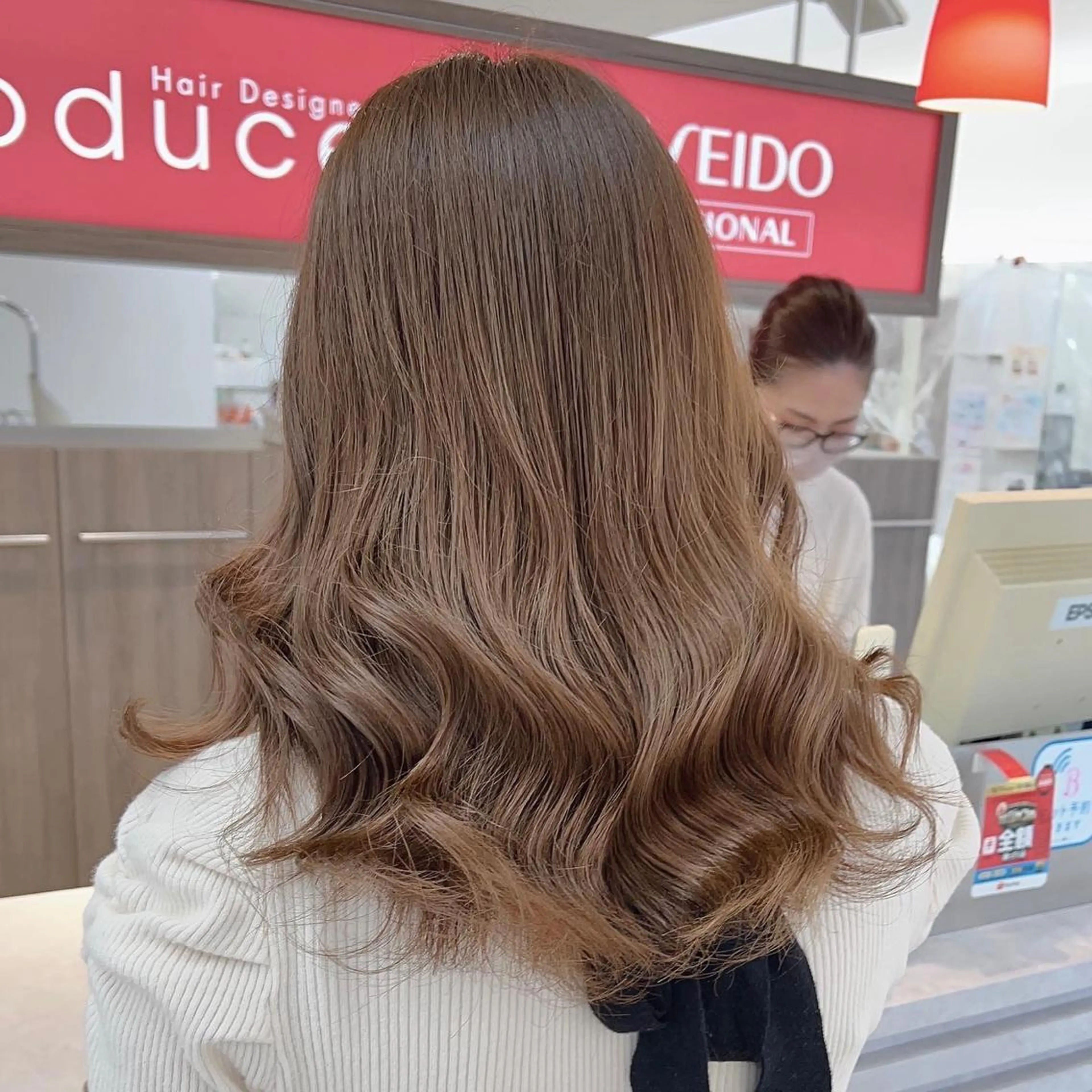 ロング カラー ブリーチ 透明感カラー ブリーチなしカラー ヘアカラー トリートメント 艶髪レイヤー屋さん 大澤竜馬のヘアスタイル