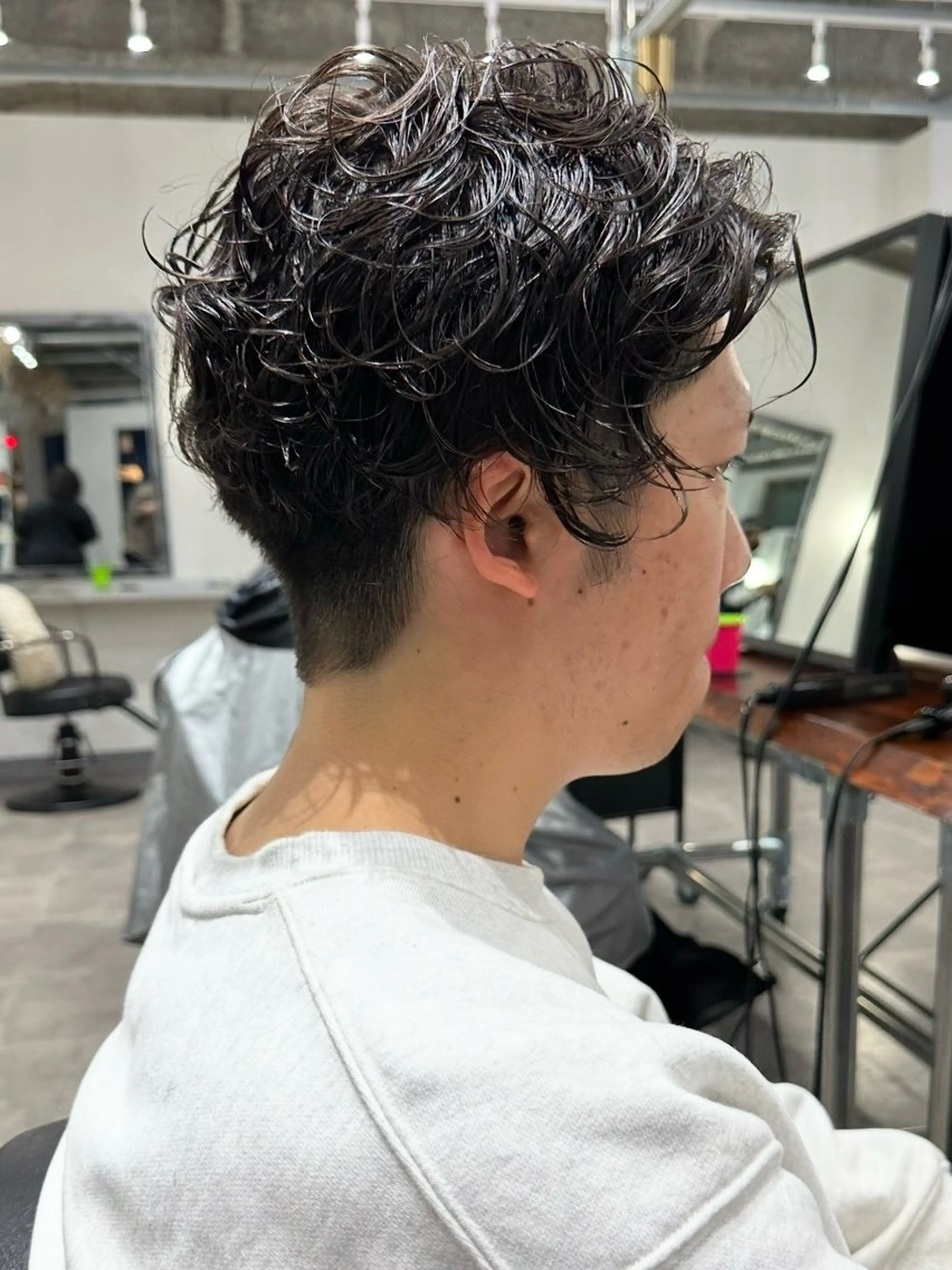 ショート パーマ メンズ メンズパーマ ニュアンスパーマ 篠崎 佑季のヘアスタイル