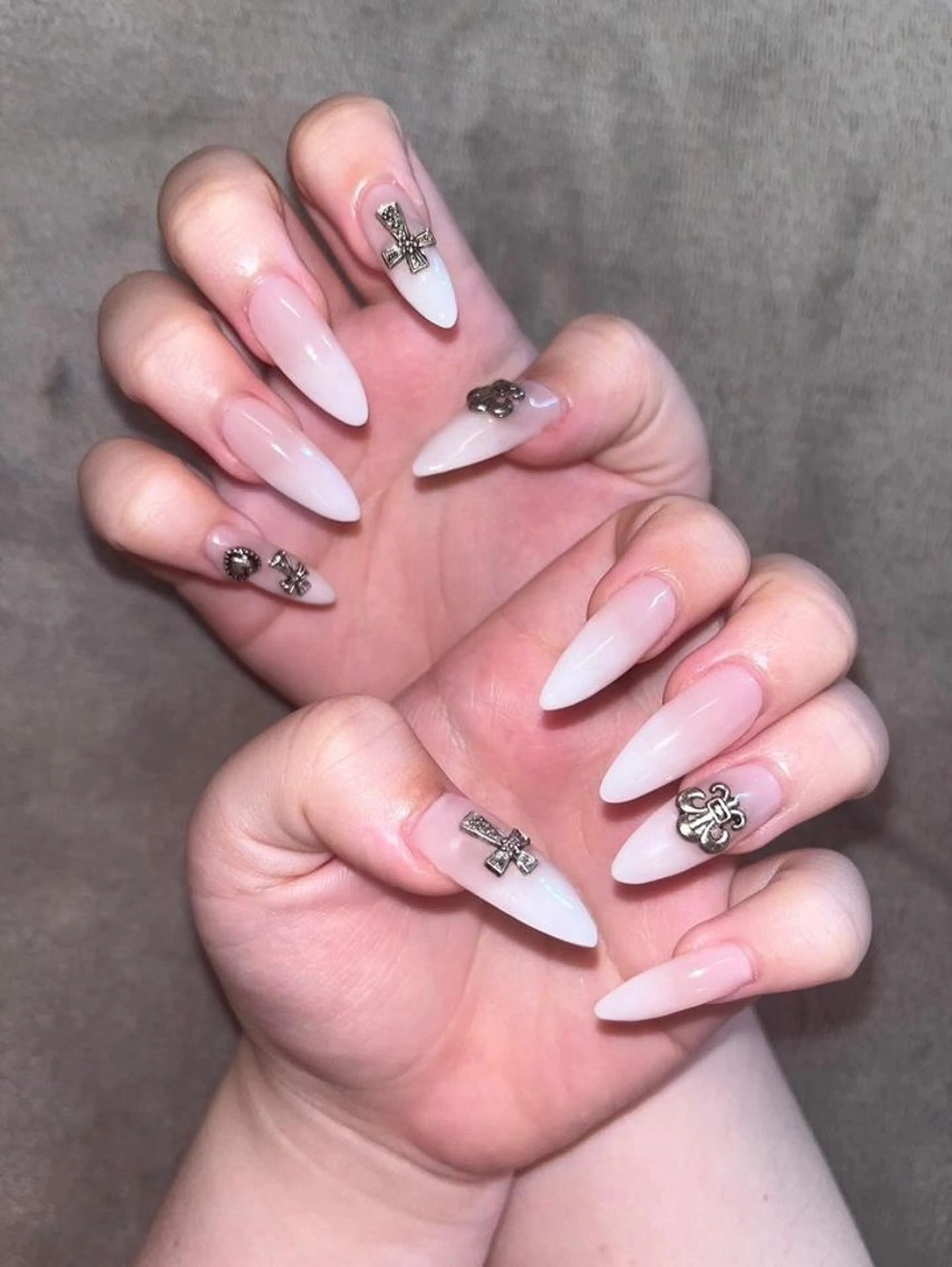 ネイル 長さ出し フットネイル nailroom yuのネイルデザイン