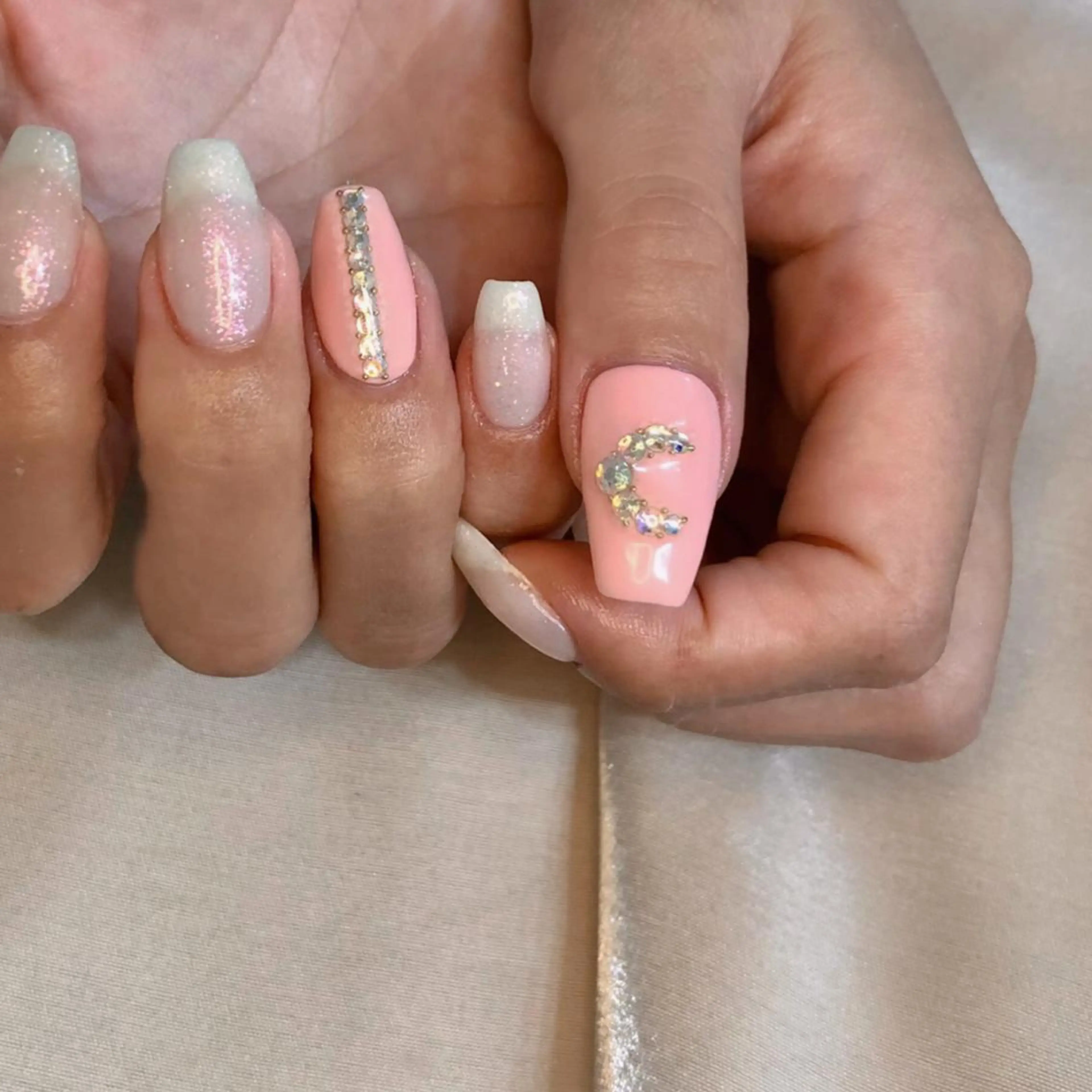 ネイル ハンドネイル ViViA momokaのネイルデザイン