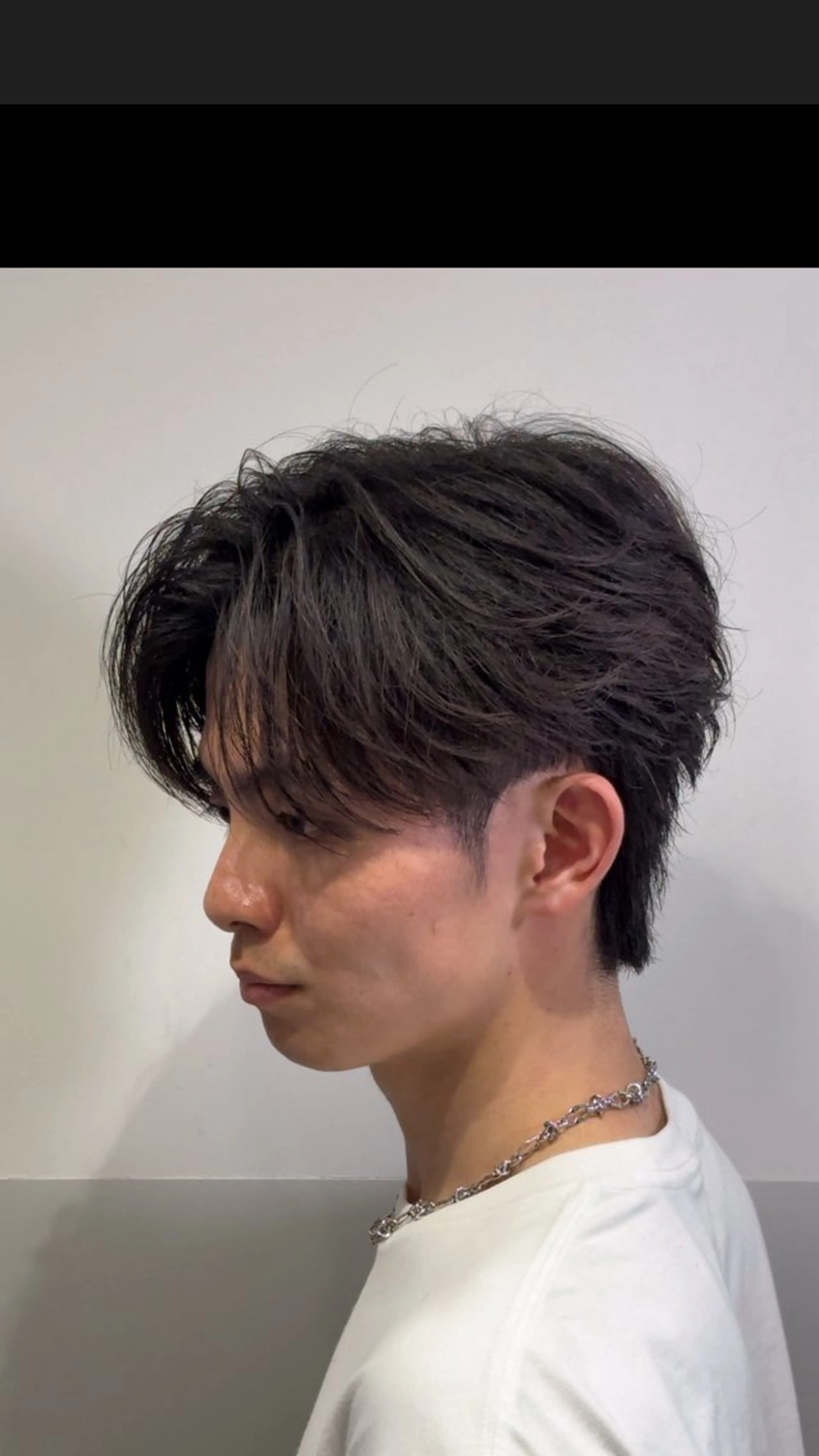 ショート パーマ メンズ センターパート SALOWIN新宿三丁目所属・新宿メンズ特化 最大40%OFFのヘアスタイル