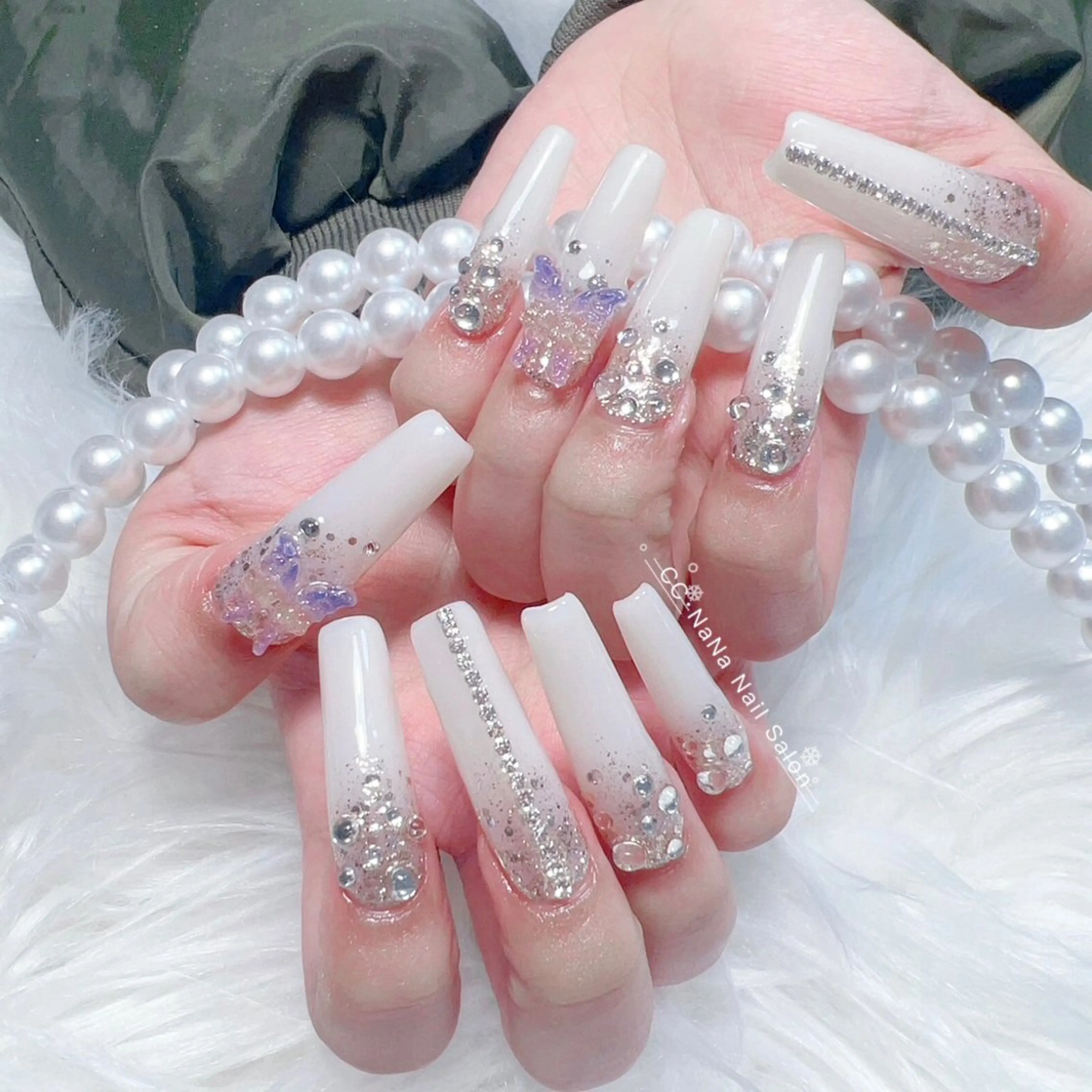 ネイル チークネイル フラッシュネイル ハート キラキラネイル 韓国ネイル ハンドネイル CCNaNaスカルプ 長さだし専門💎Yoのネイルデザイン