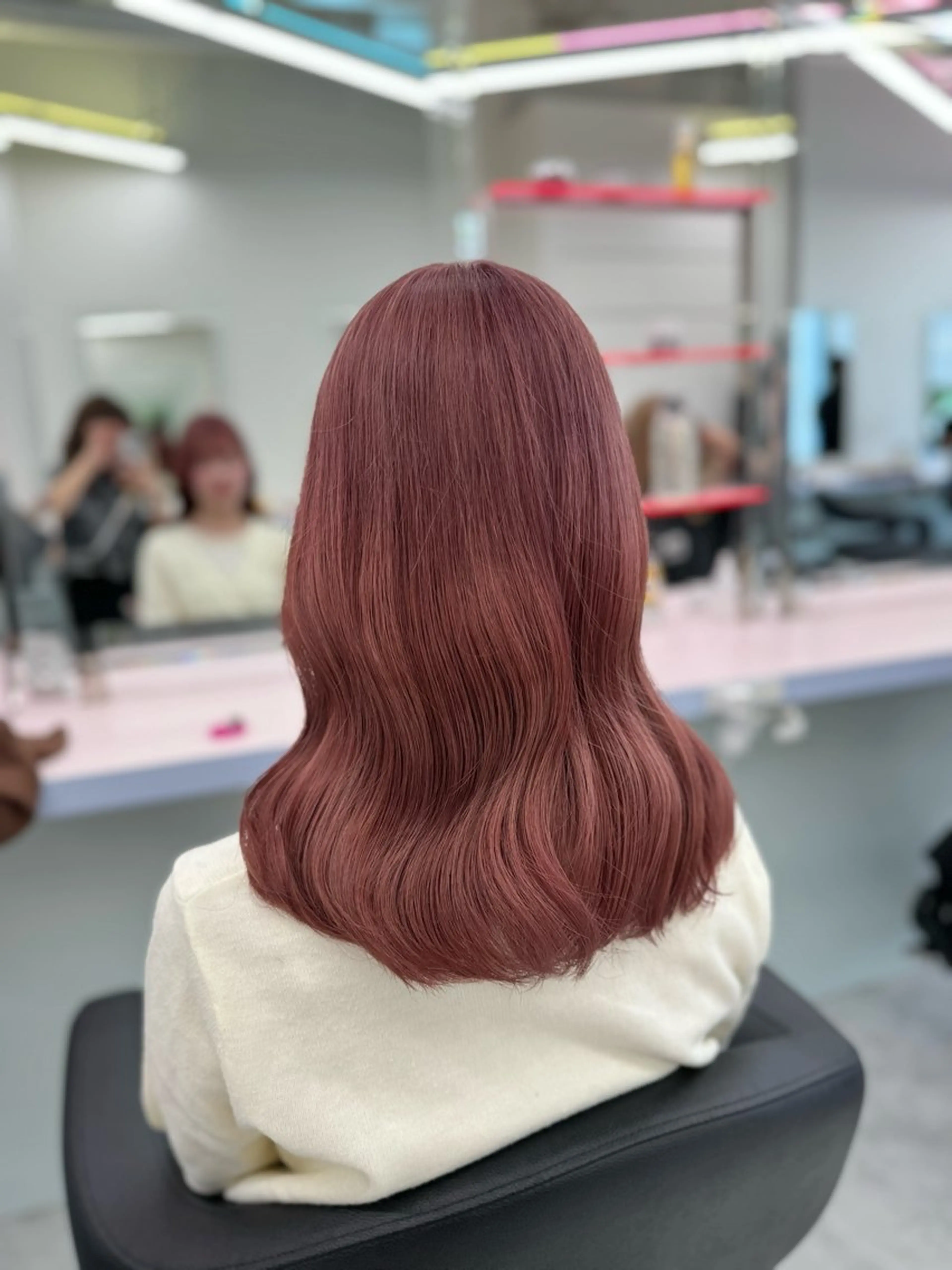 ミディアム カラー ベージュカラー ピンクカラー ピンクベージュ カット ヘアカラー トリートメント ヘアセット ♡ブリーチカラー♡ Mirioのヘアスタイル