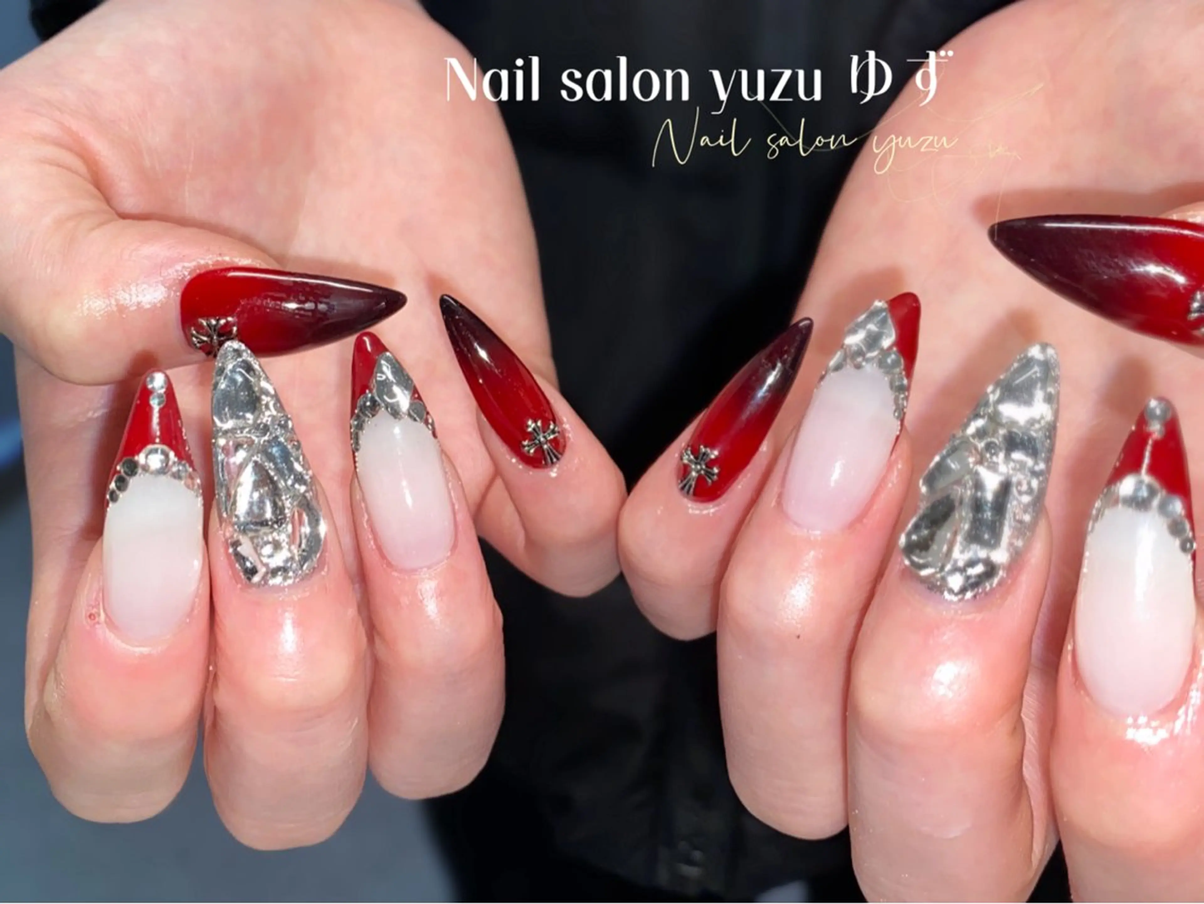 ネイル チークネイル 成人式 ドット フレンチネイル ジェルネイル ゆず Nail Salonのネイルデザイン