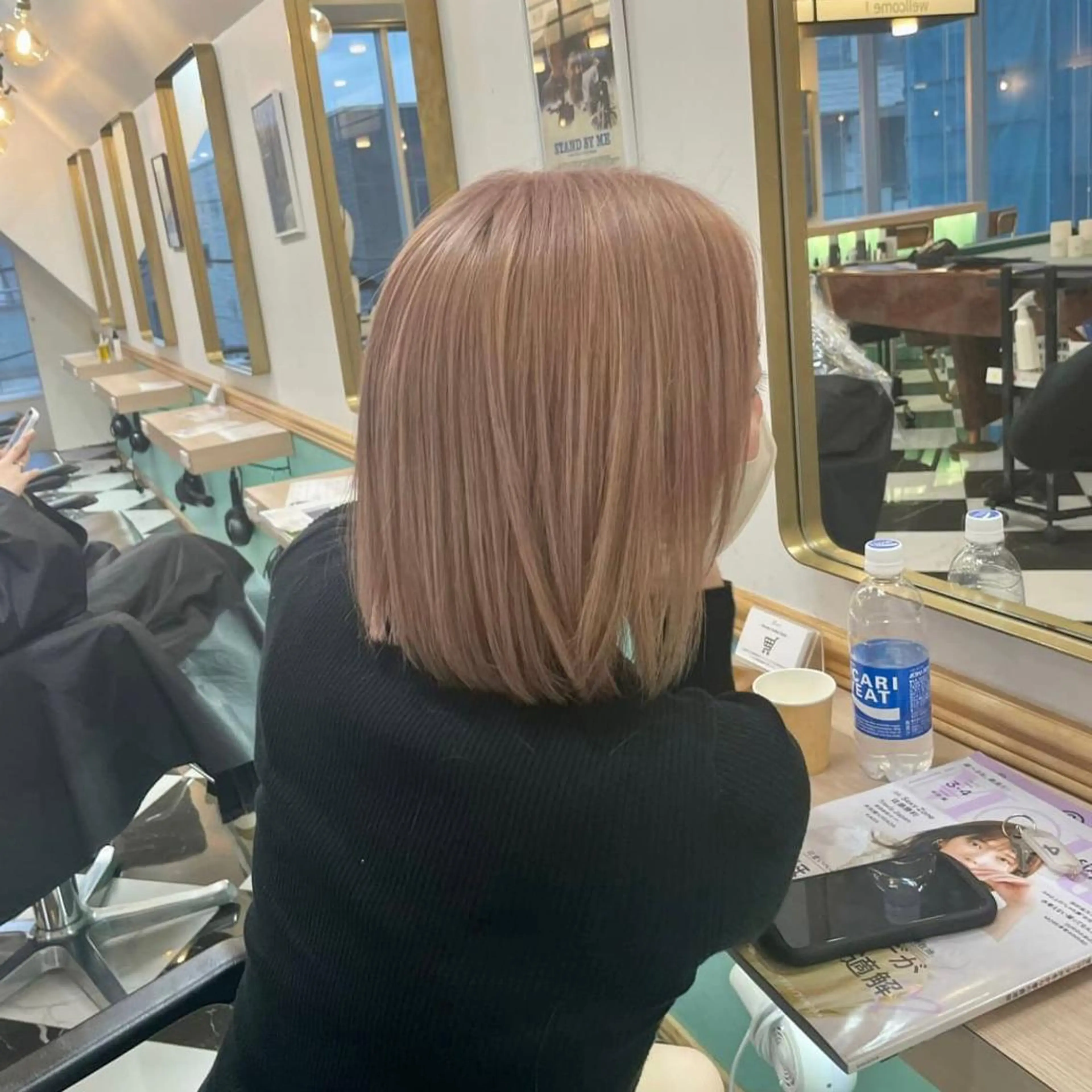 セミロング カラー GO TODAY SHAiRE SALON 原宿本店所属・ブリーチ/レイヤー ハッシュカット/河内のヘアスタイル