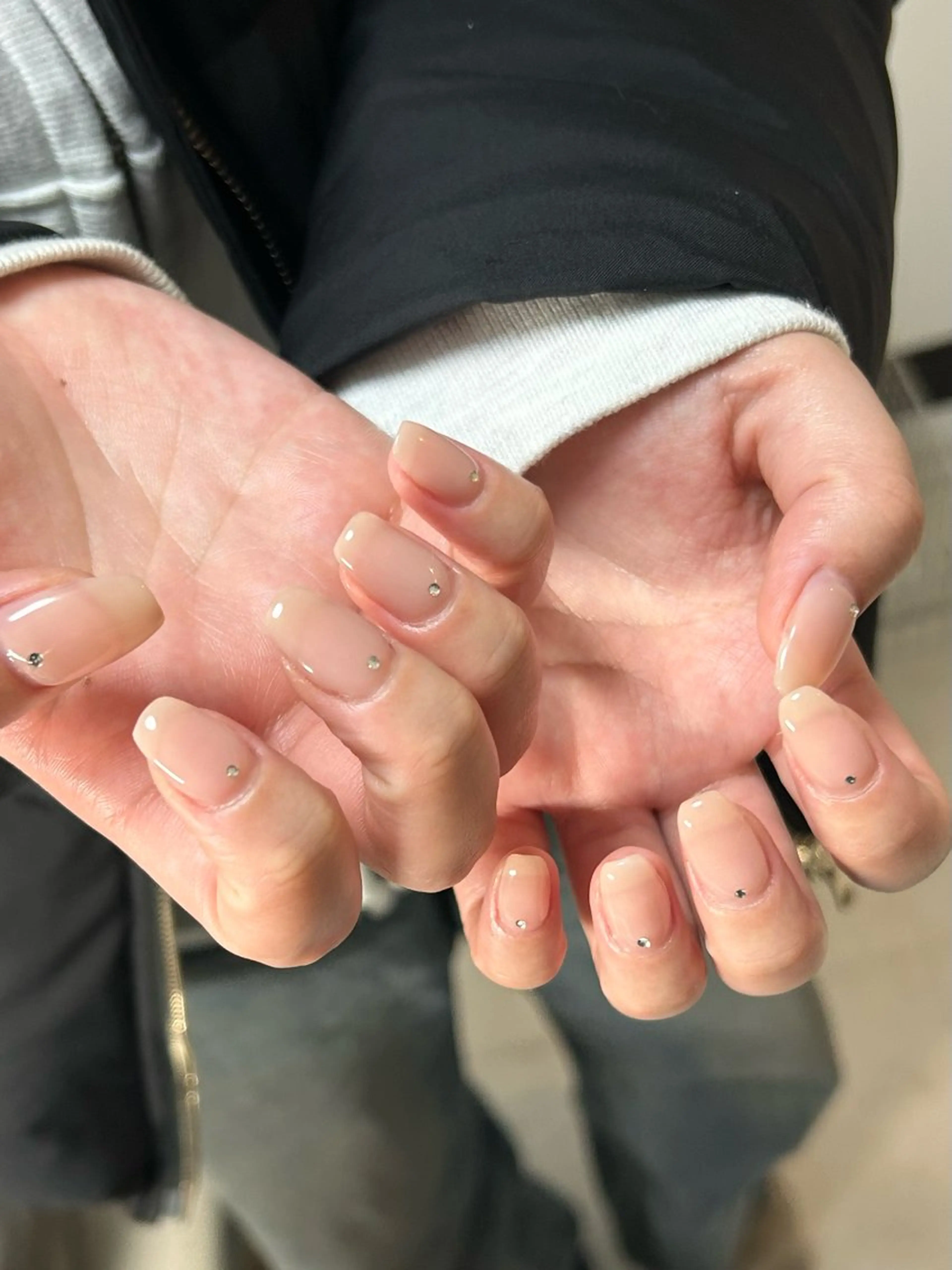 ネイル ワンカラーネイル ストーンネイル ハンドネイル ten nail salon　かえでのネイルデザイン