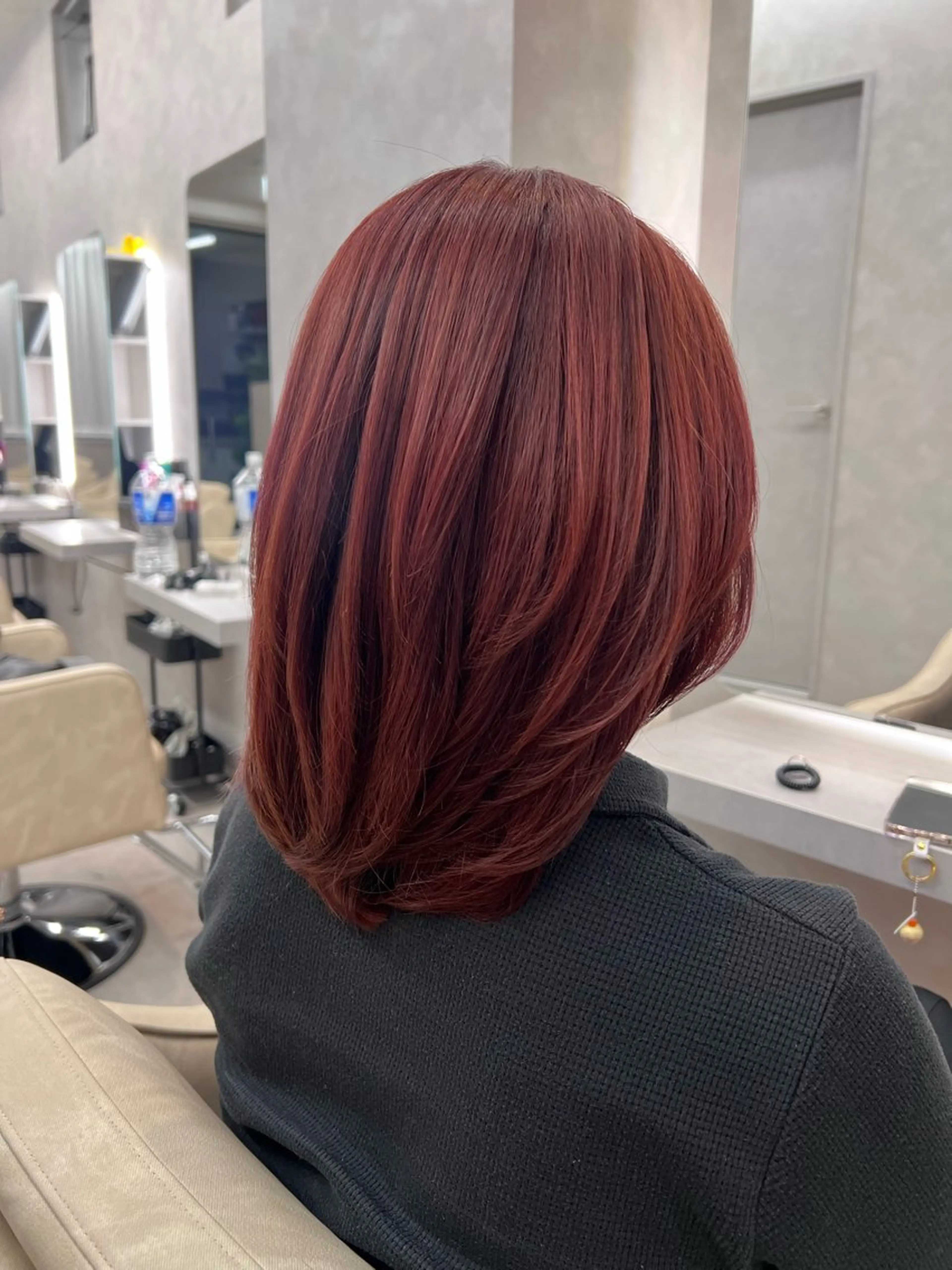 ミディアム レイヤーカット カット トリートメント Omnis所属・山中 欧輔のヘアスタイル