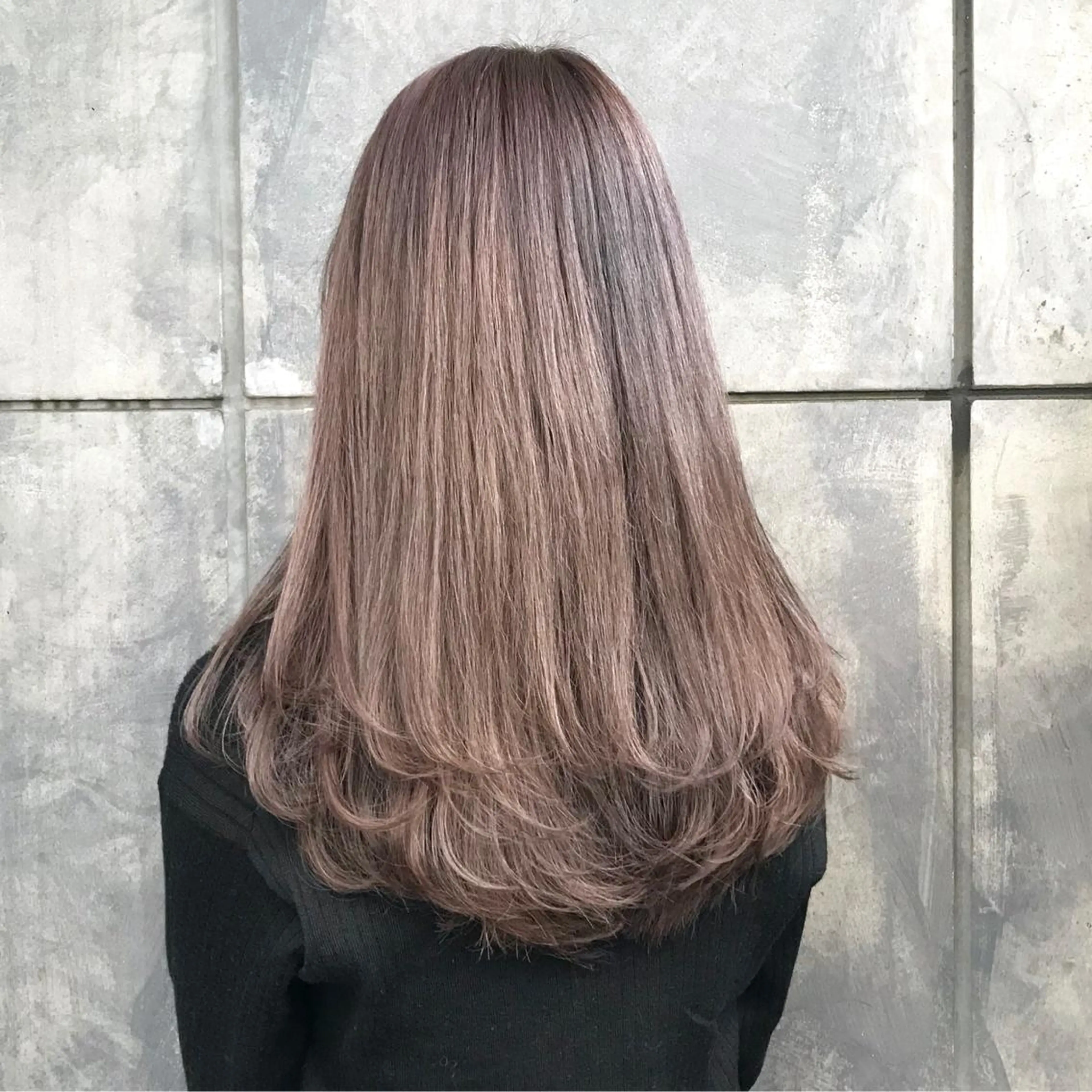 ロング カラー グレージュ ピンクカラー ヨシンモリ ムルギョル巻き 韓国風ヘア サロウィン所属・K-POP好き美容師 🇰🇷Kai.Yのヘアスタイル