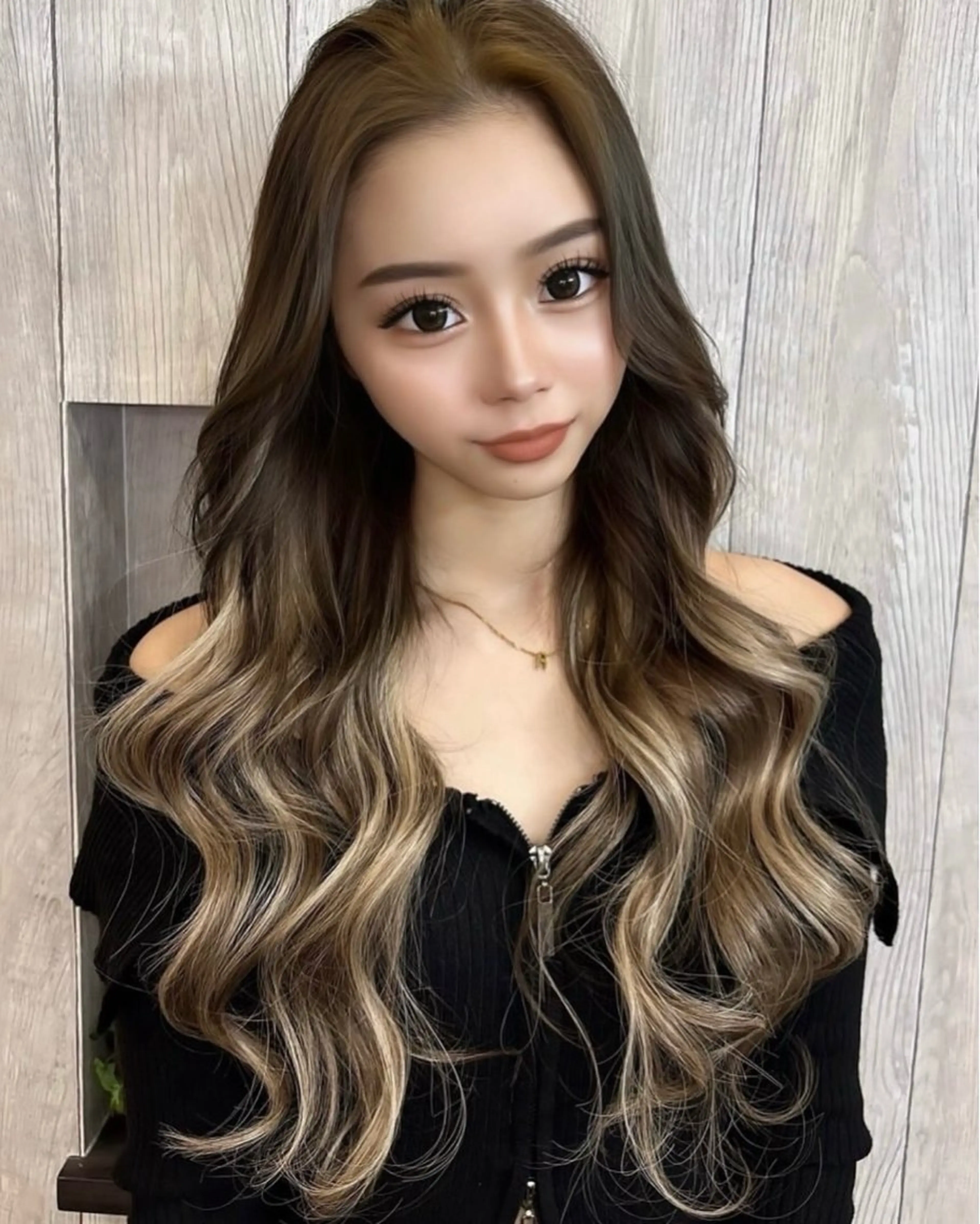 ロング カラー エクステ Nexus所属・艶髪ハイトーン特化 / moe 🦋のヘアスタイル