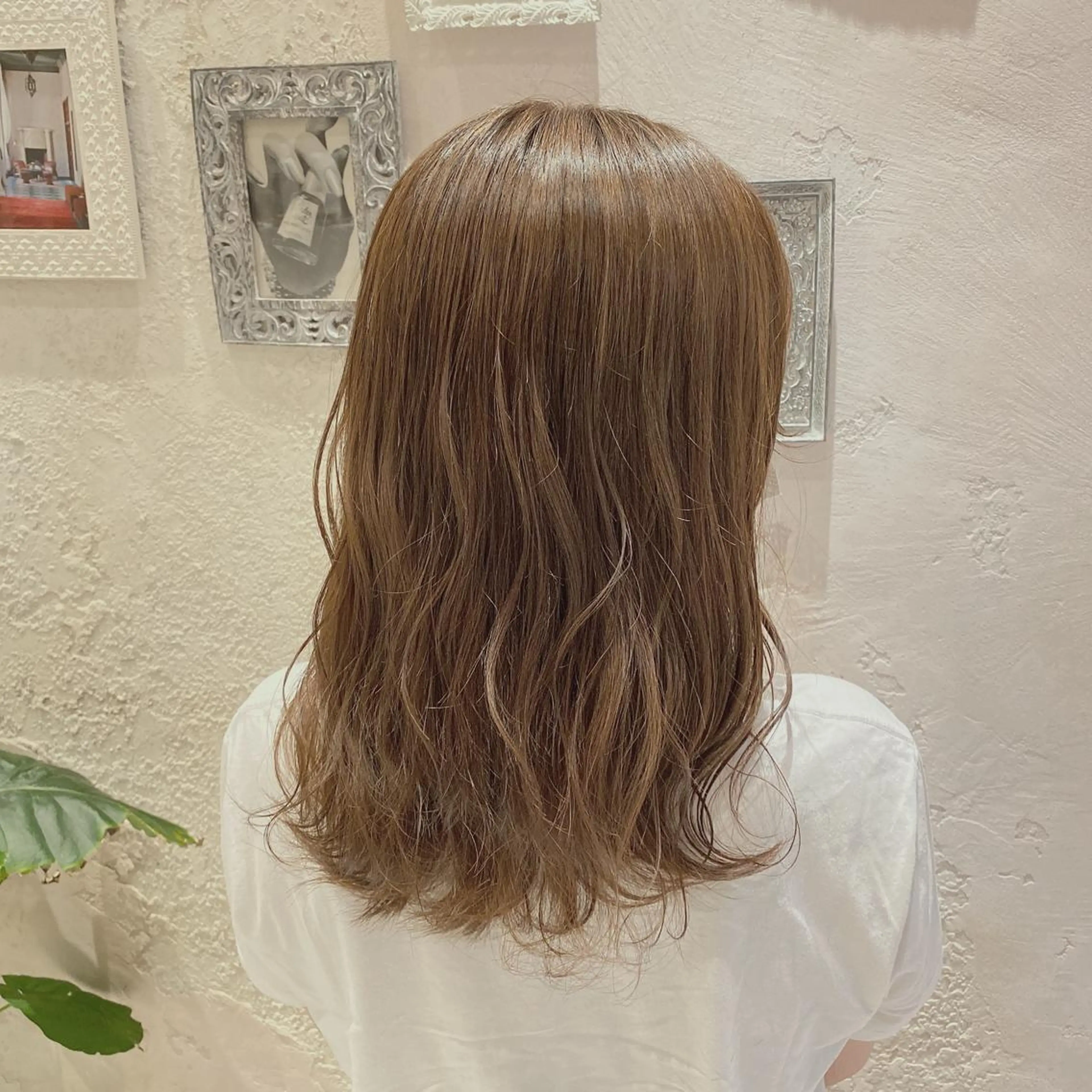 ミディアム カット ヘアカラー トリートメント 代表山口ひな 髪質改善のプロのヘアスタイル