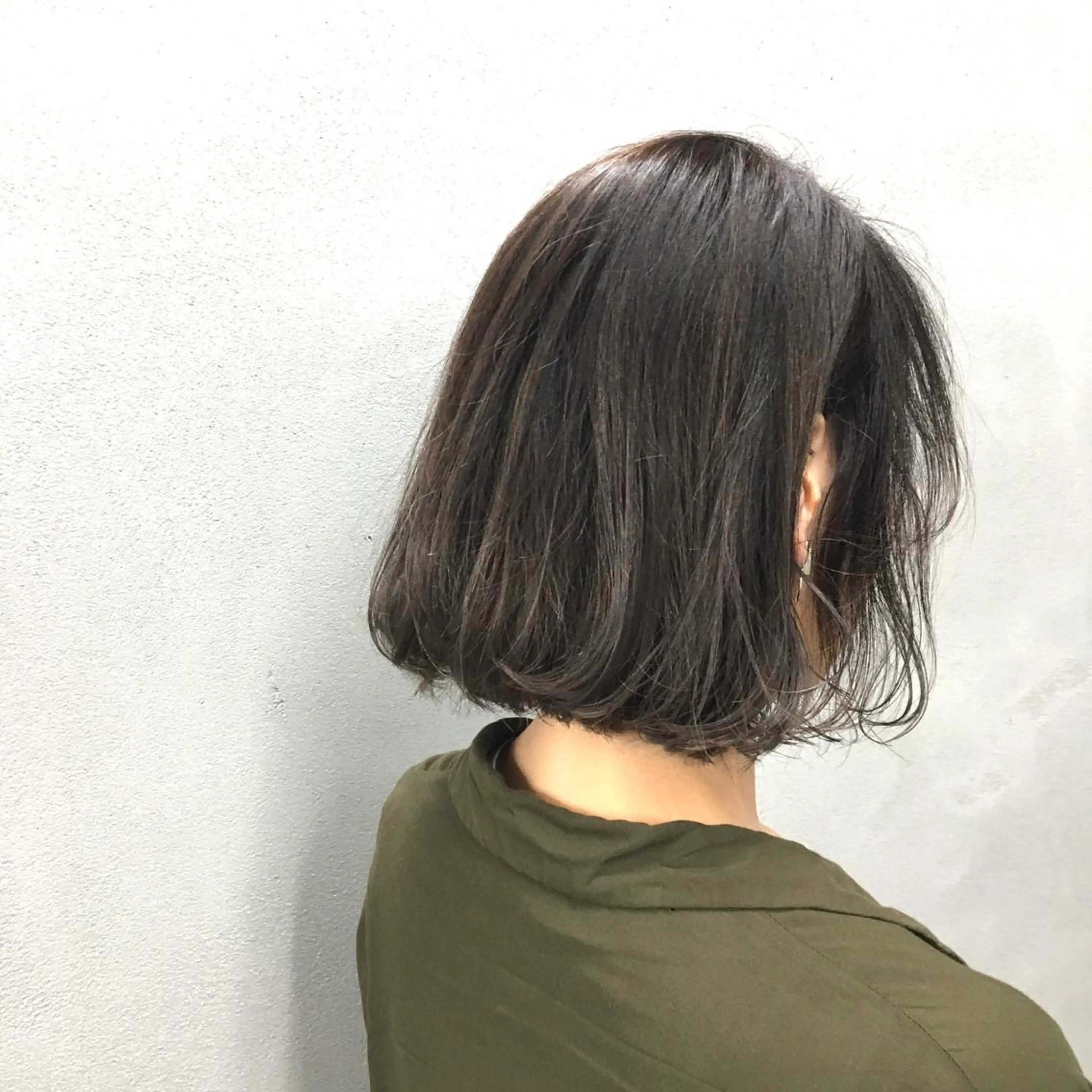 ミディアム カラー グラデーションカラー シルバー ボブ/ショート/ 白髪染め/メンズ葛西のヘアスタイル