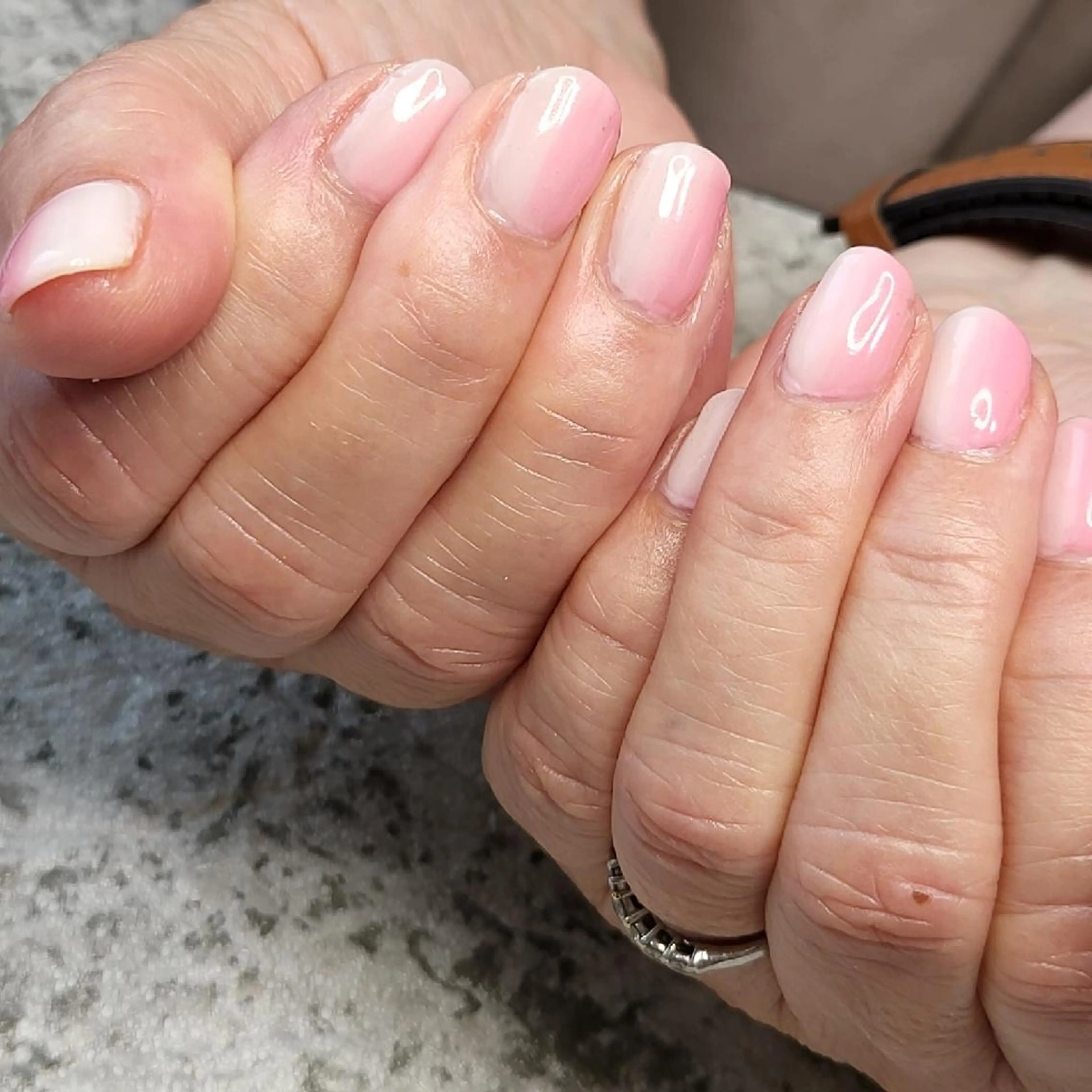 ネイル グラデーション ピンク nail イロドリのネイルデザイン