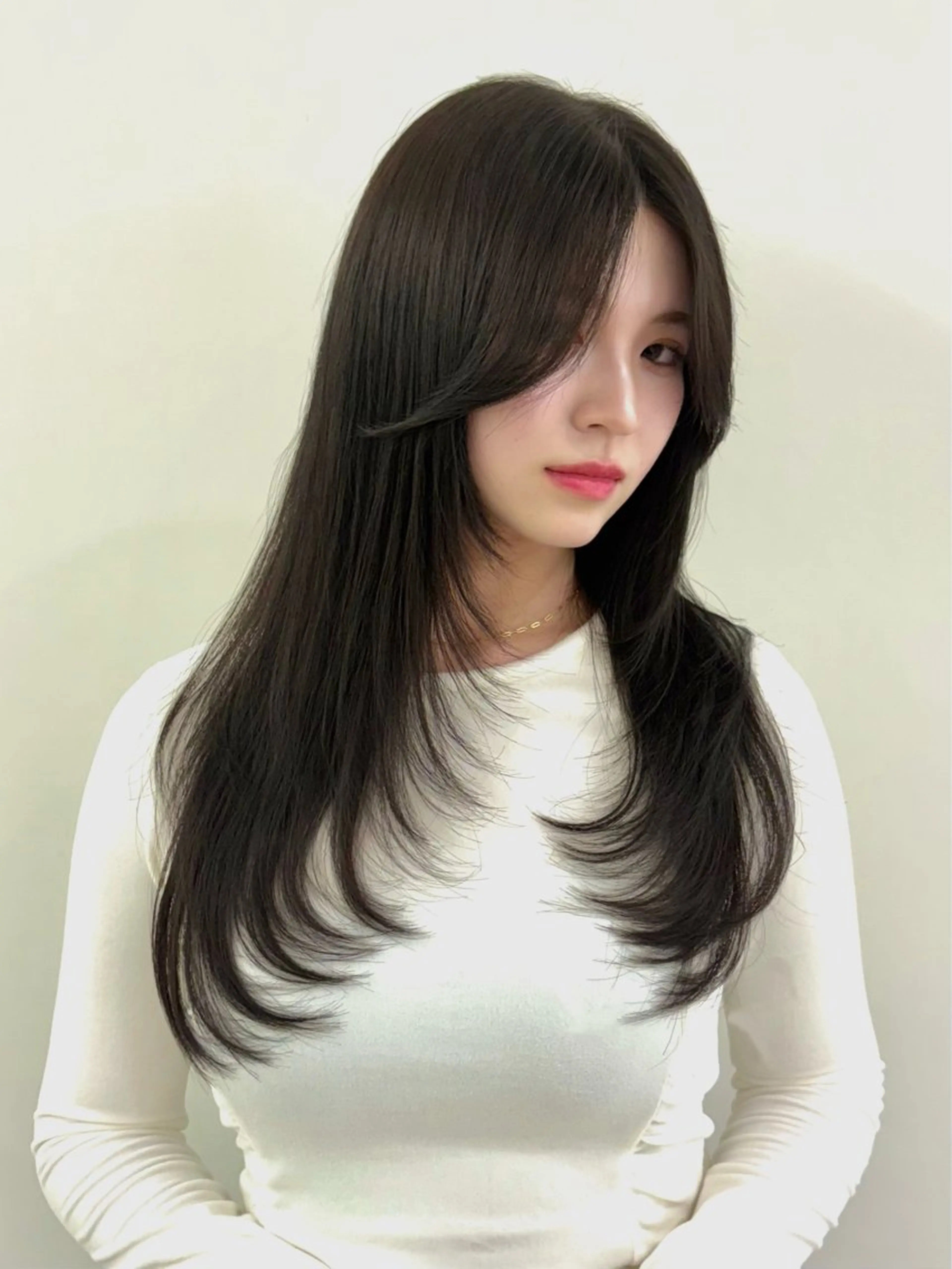 ロング レイヤーカット 似合わせカット カット ヘアカラー トリートメント PULSE yokohama所属・横浜駅/韓国レイヤー カット/髪質改善のヘアスタイル