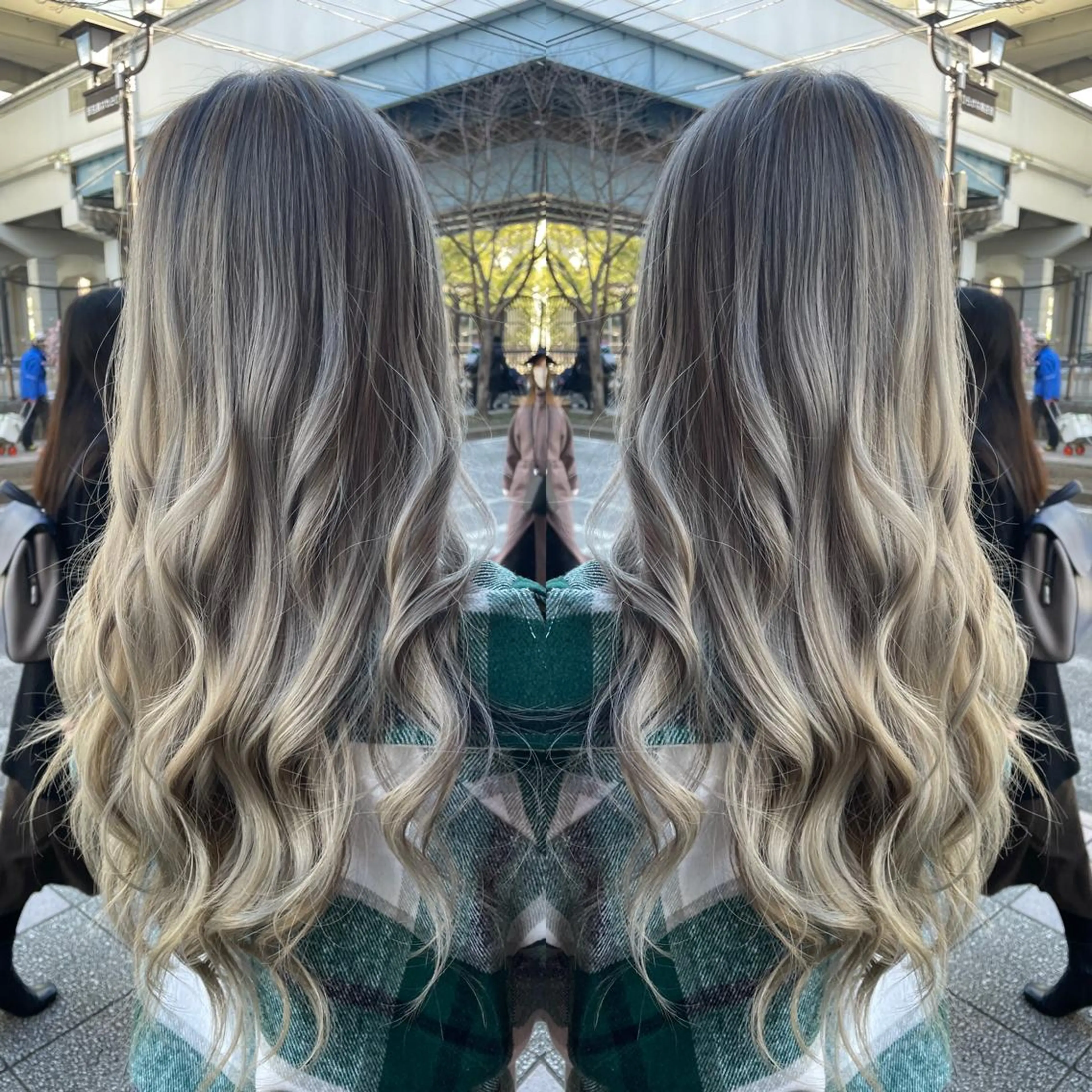 ロング カラー シルバー ホワイトシルバー 👑派手髪/カット 👑ANRYのヘアスタイル