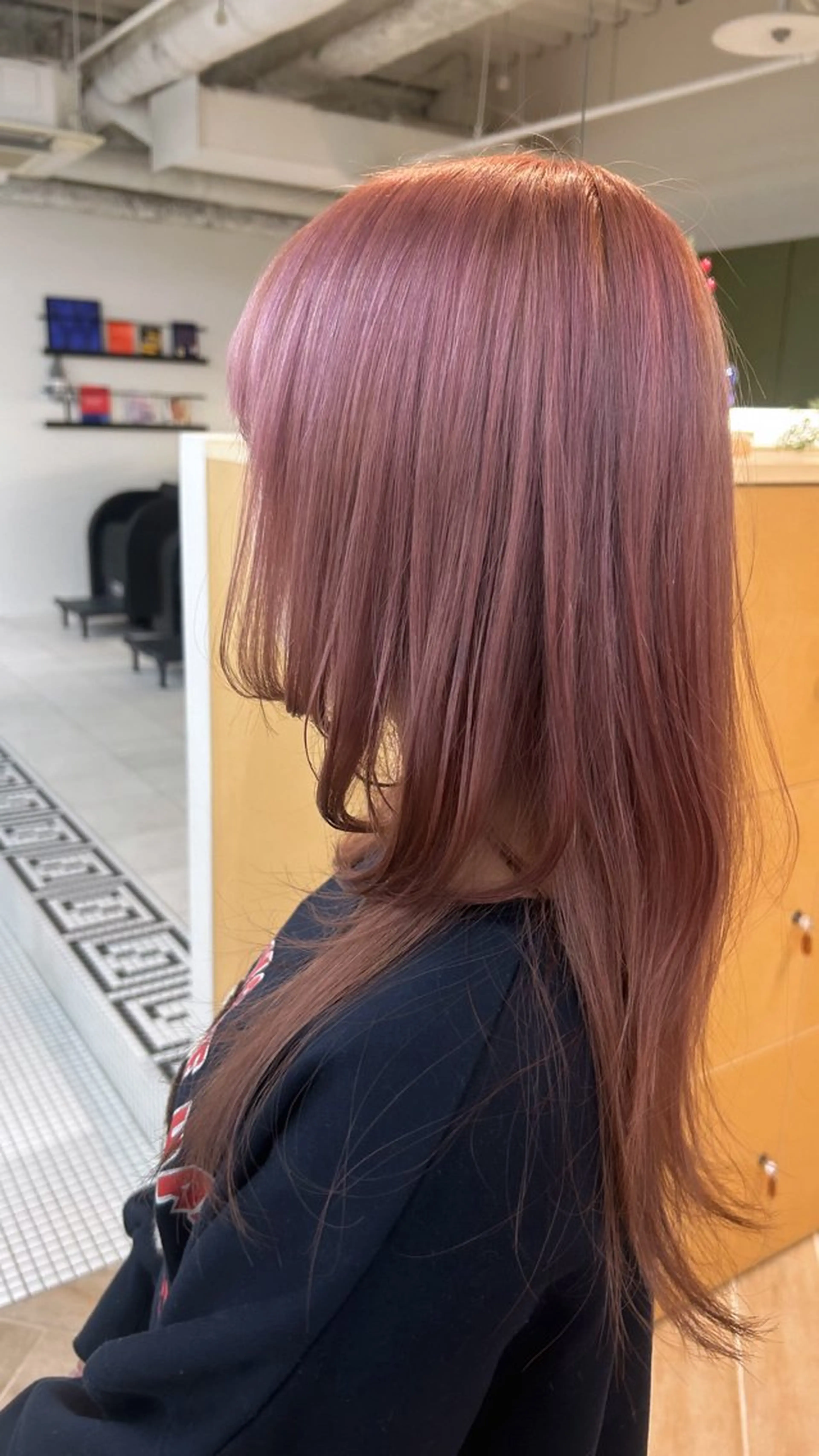 セミロング カラー カット ヘアカラー トリートメント ベージュ/ダブルカラ ー/新潟駅/青柳萌果のヘアスタイル