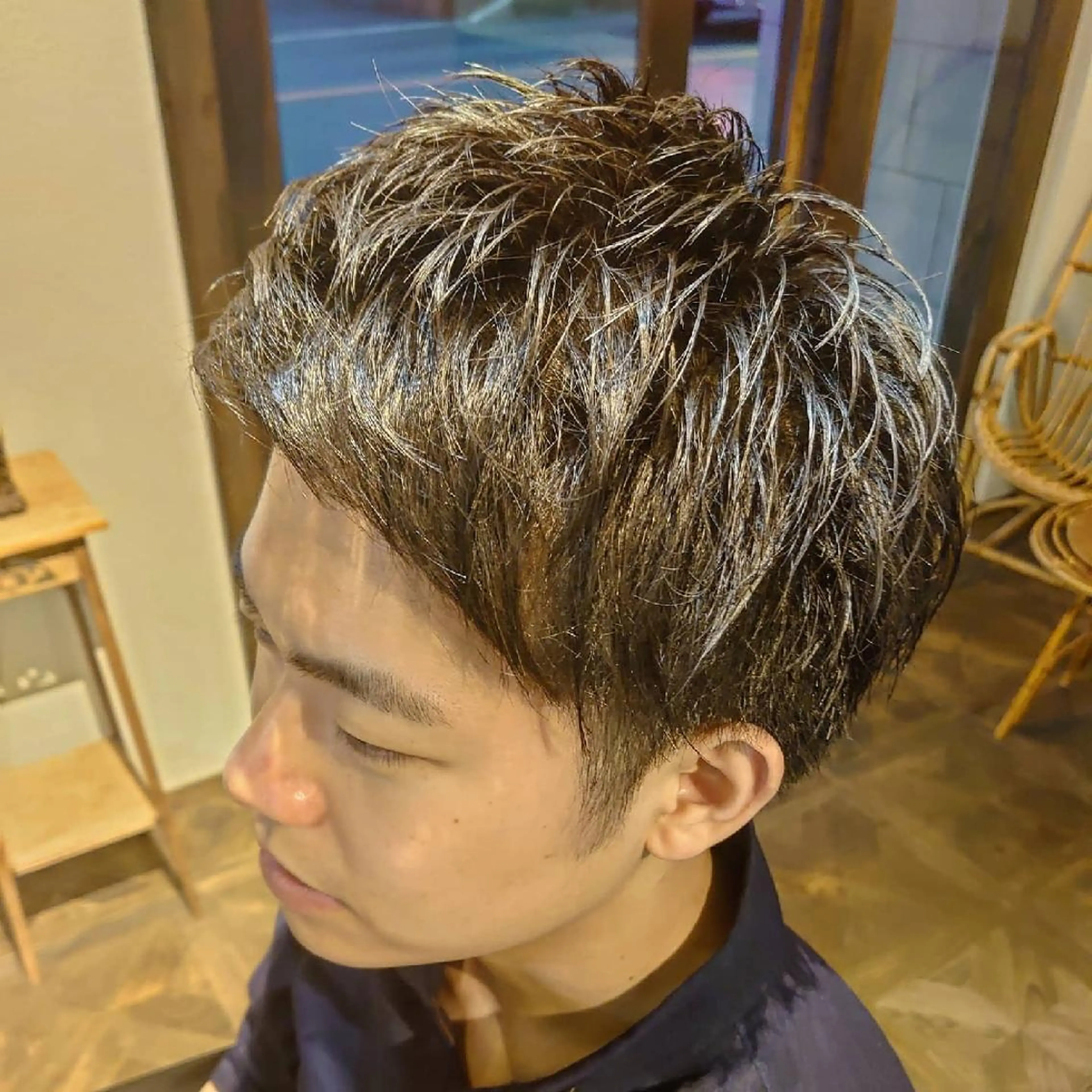 ショート メンズ アップバング 刈り上げ 川端 智治のヘアスタイル