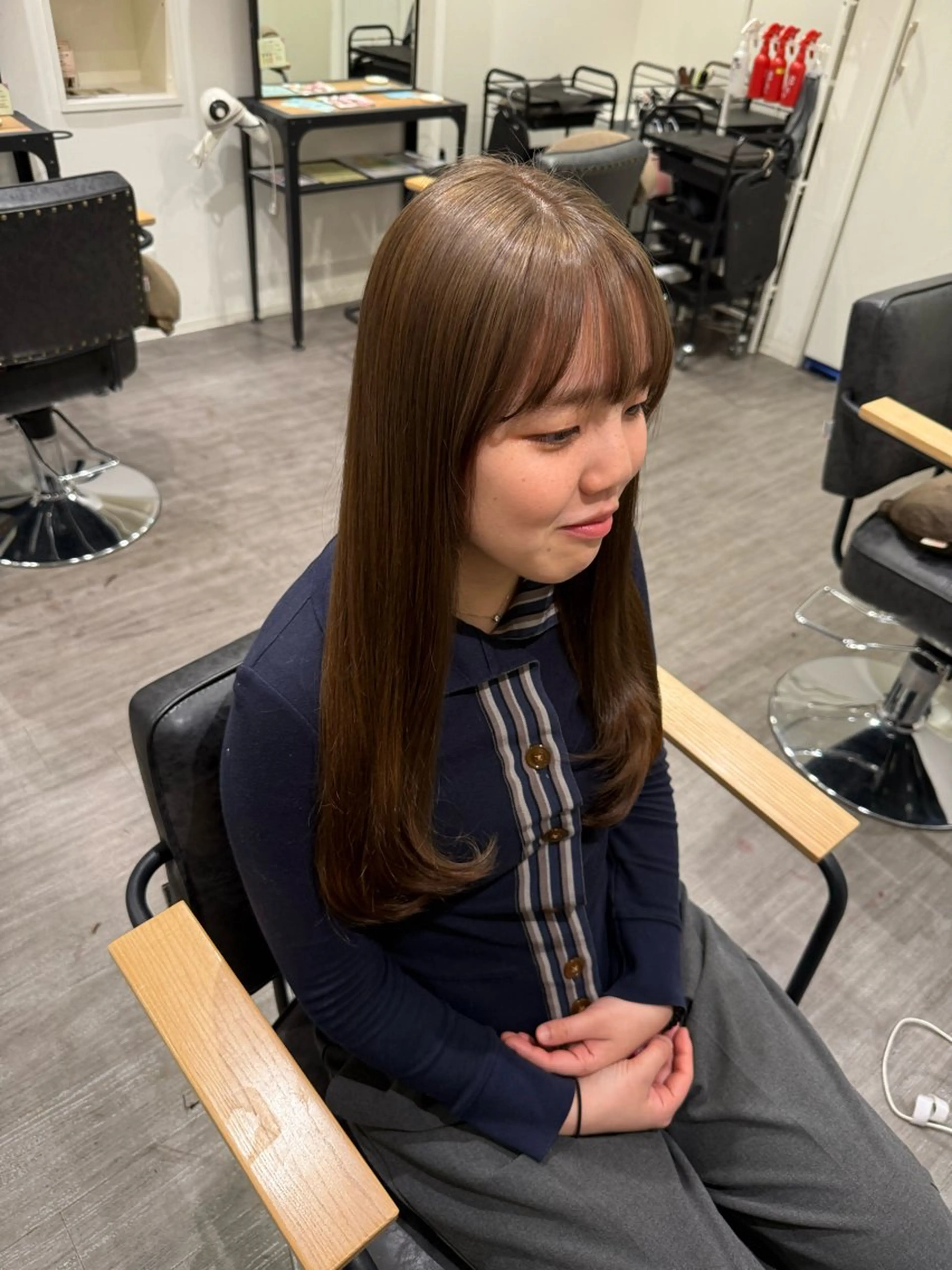 ロング カラー ベージュカラー ヘーゼル カット ヘアカラー トリートメント 上田 紗也のヘアスタイル
