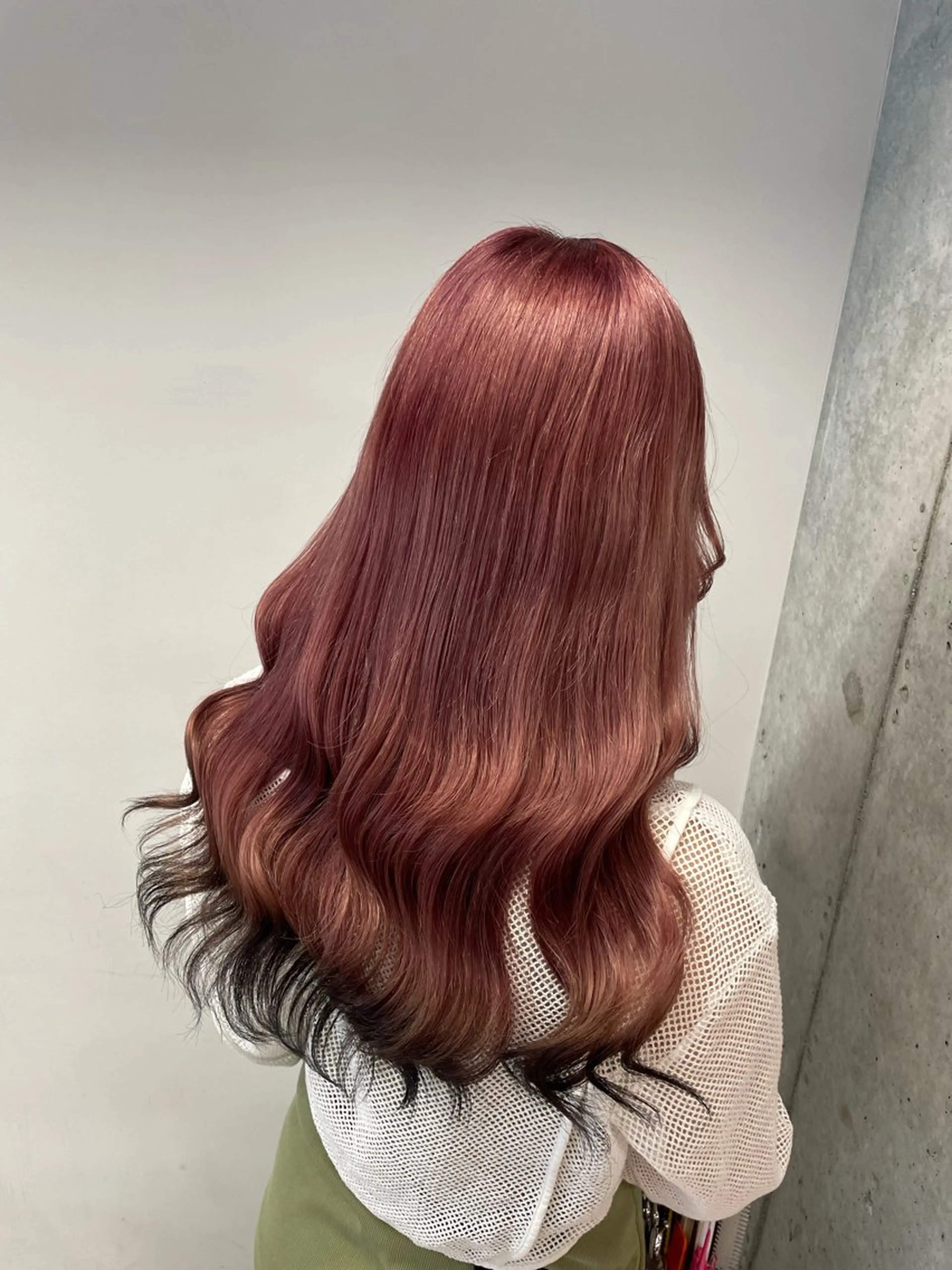 ロング shoko/ 海外ガール風パーマのヘアスタイル