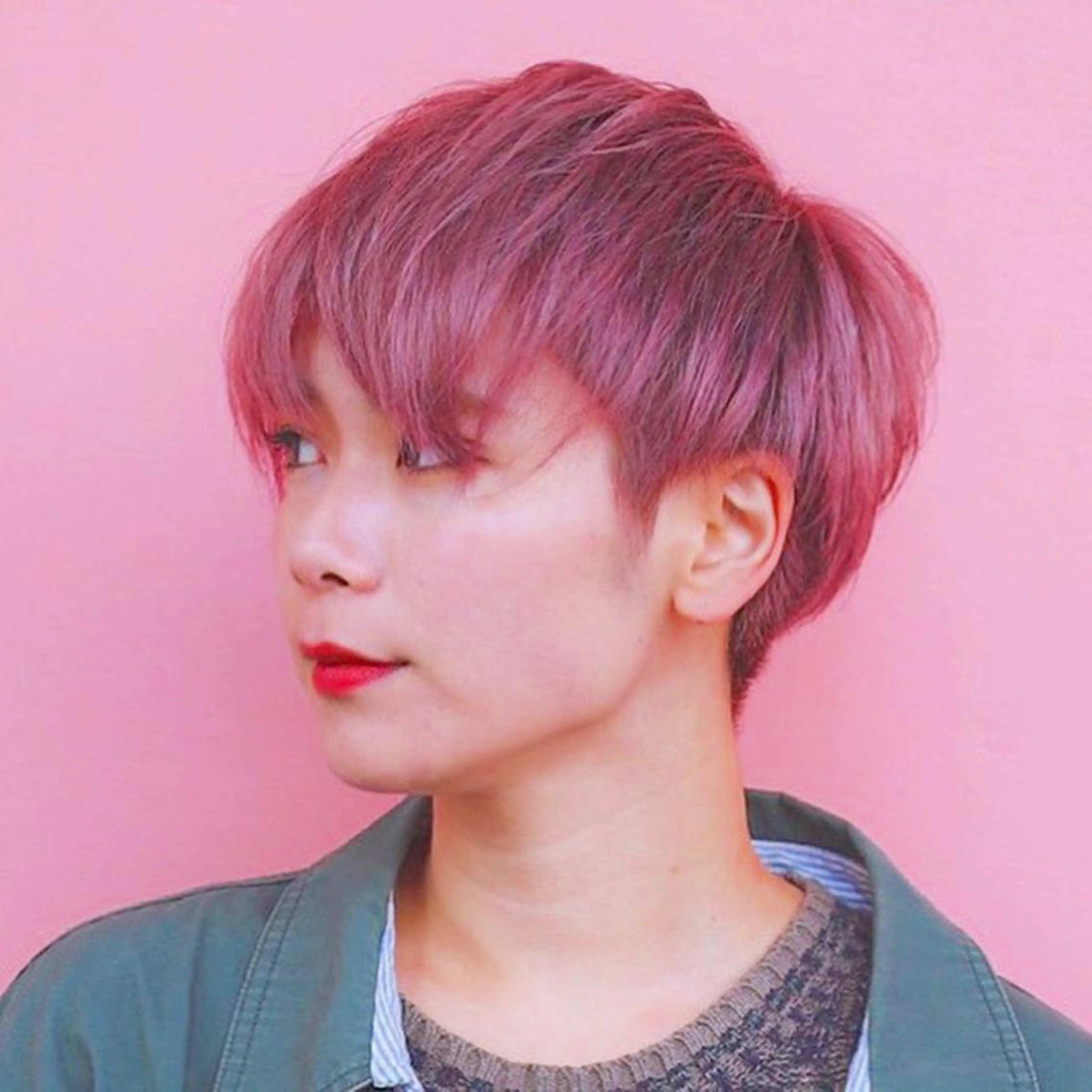 ショート カラー アブアイ所属・艶髪・酸性ストレート フリツのヘアスタイル